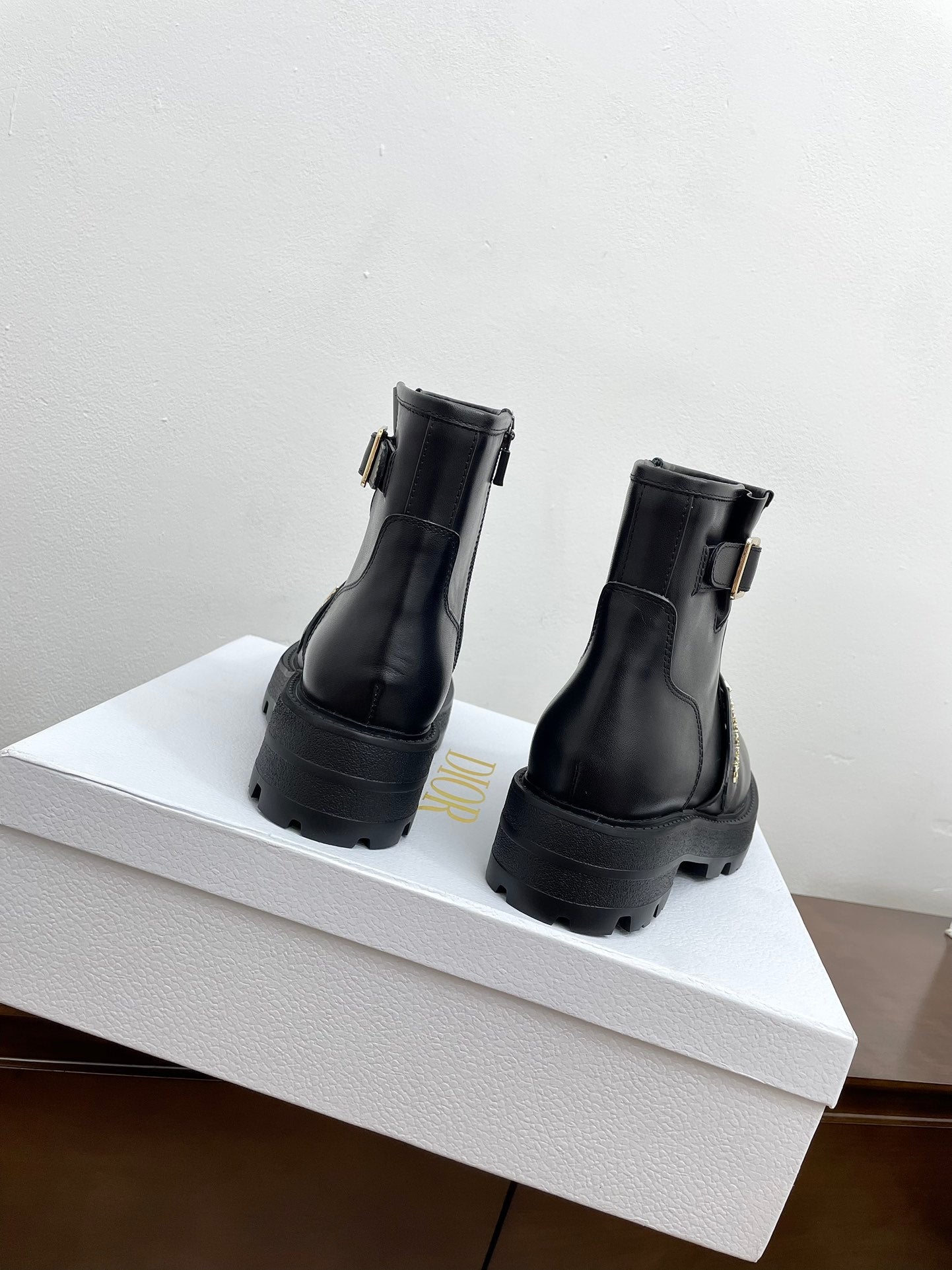 DIOR D-Quest Ankle Boot 40mm Plain Black Calfskin