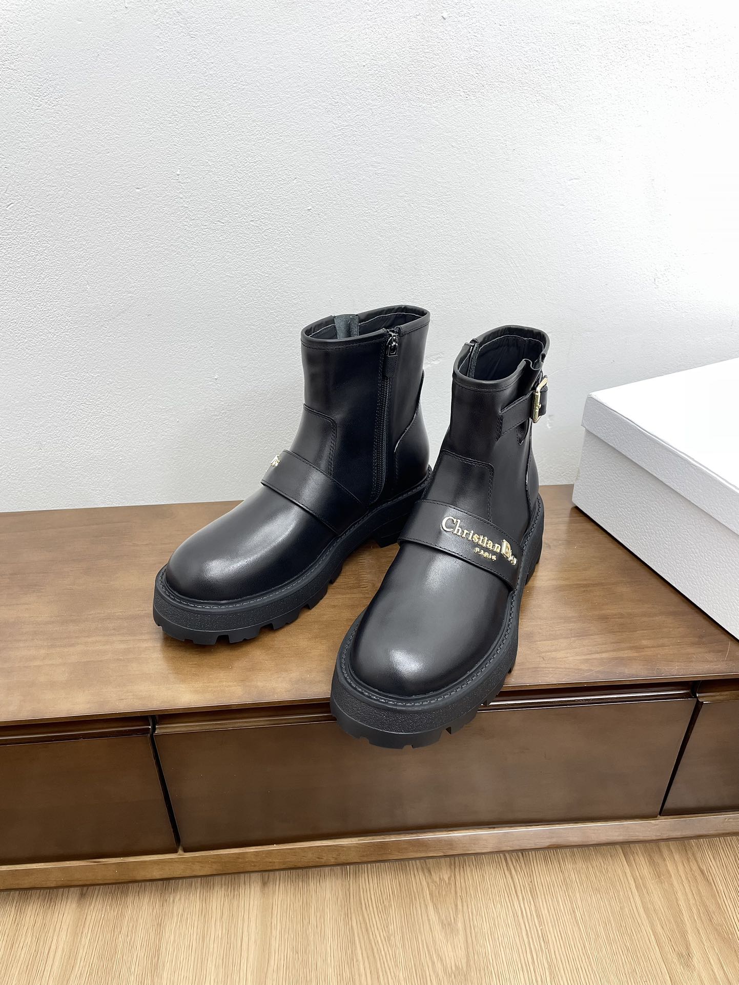 DIOR D-Quest Ankle Boot 40mm Plain Black Calfskin
