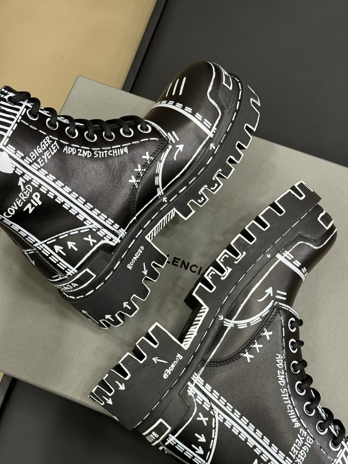 Balanciaga CHUNKY BOOTS IN BLACK SMOOTH CALFSKIN WHITE PRINT