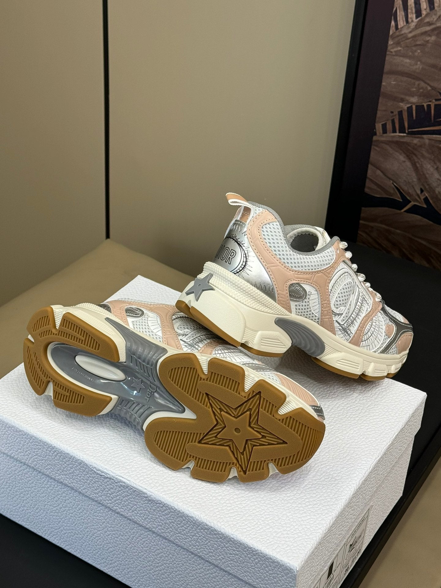 DIOR Chrono Sneaker Nude and Silver Mesh Fabric 992626