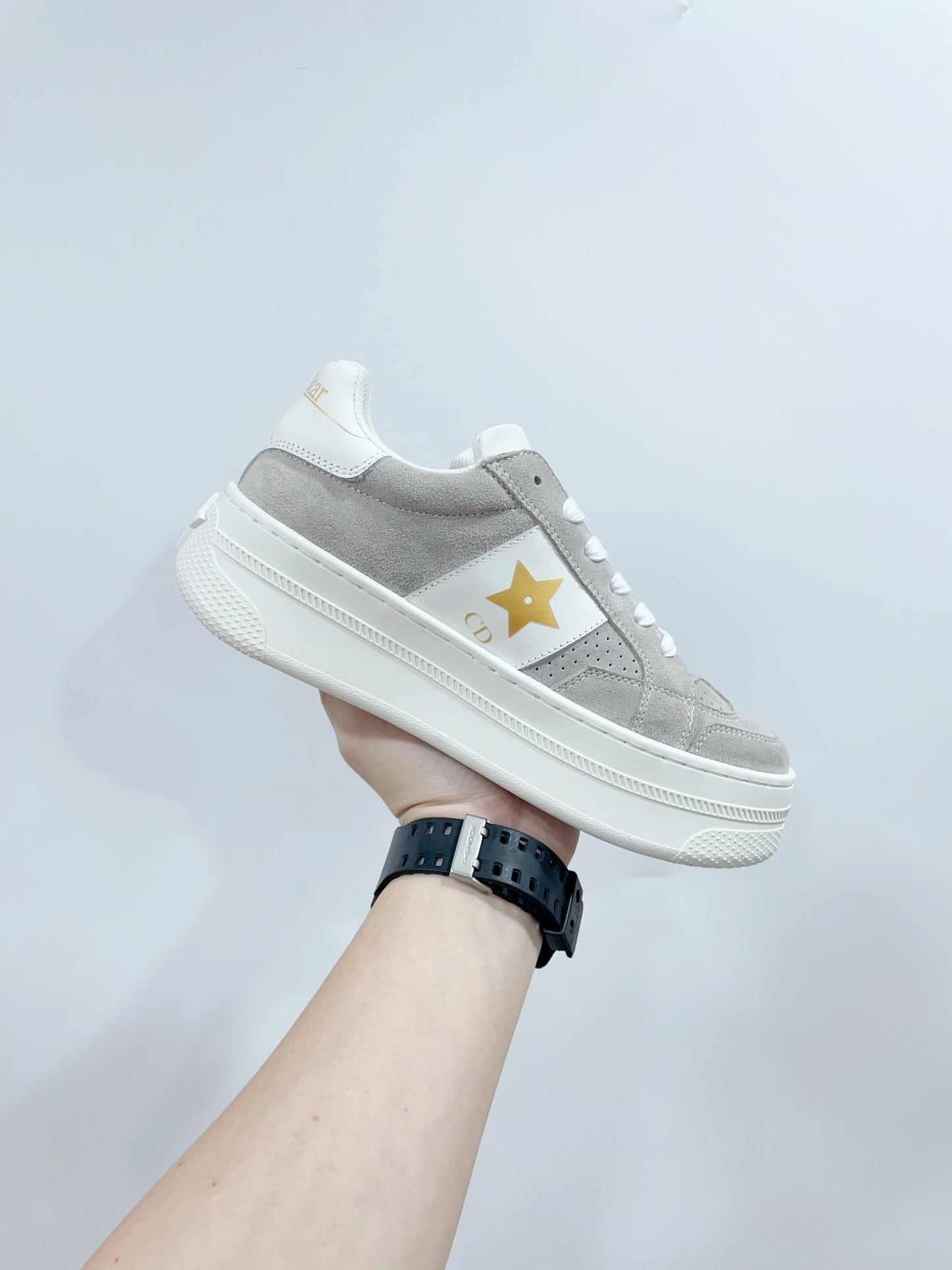 DIOR Star Platform Sneaker In Light Grey Suede 999870