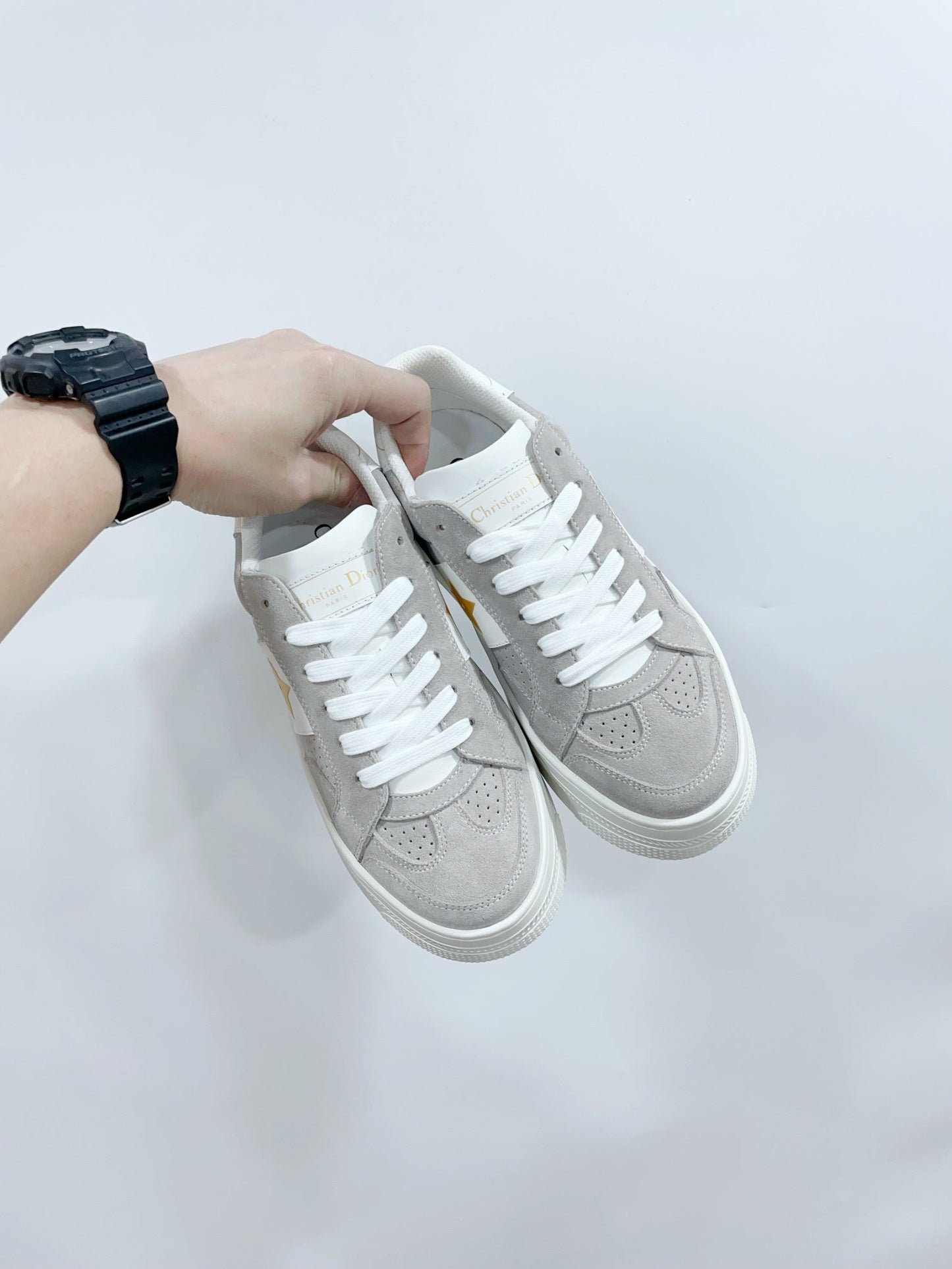 DIOR Star Platform Sneaker In Light Grey Suede 999870