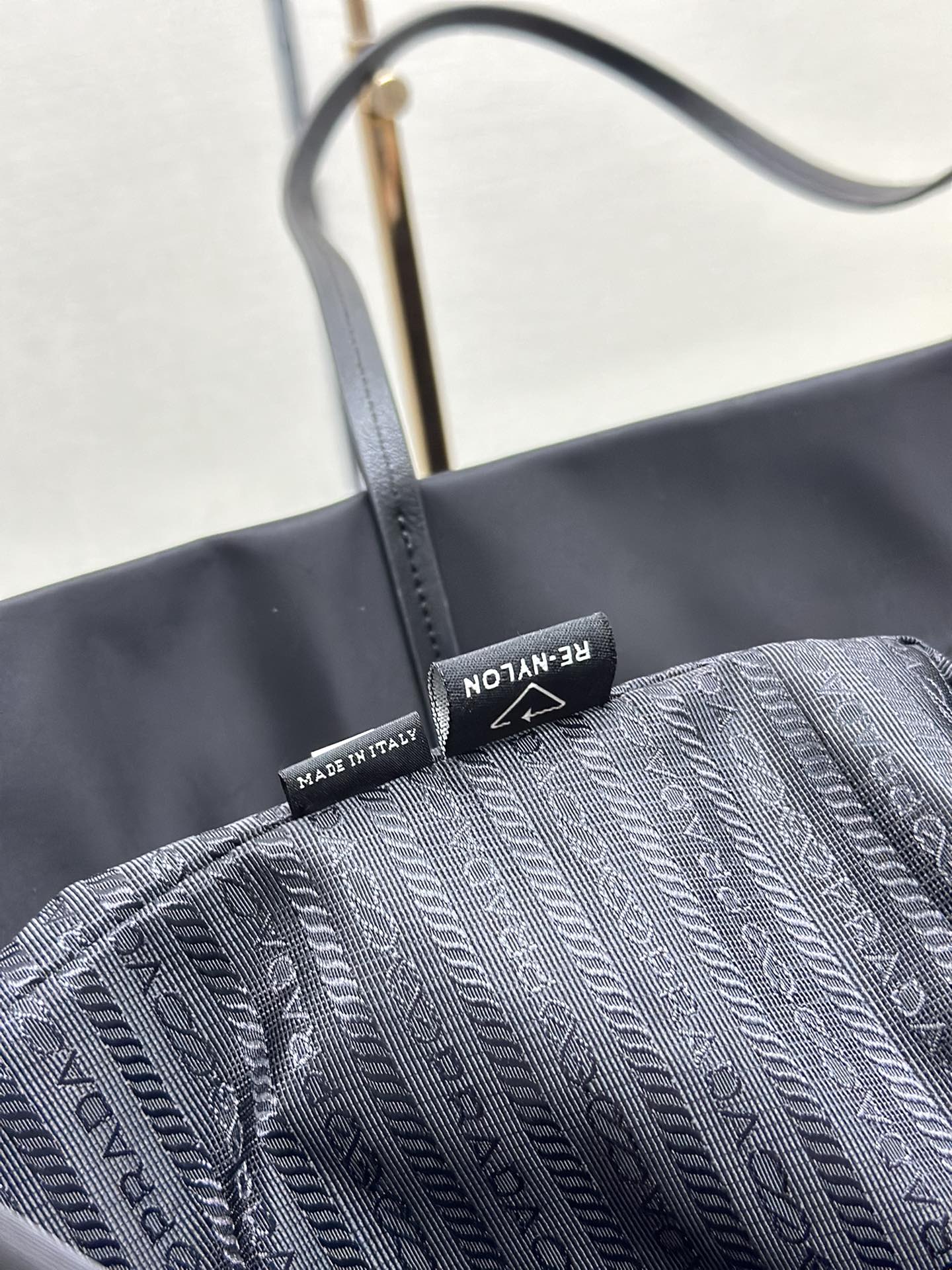 PRADA MEDIUM SHOPPING BAG 40 IN BLACK RE-NYLON FABRIC