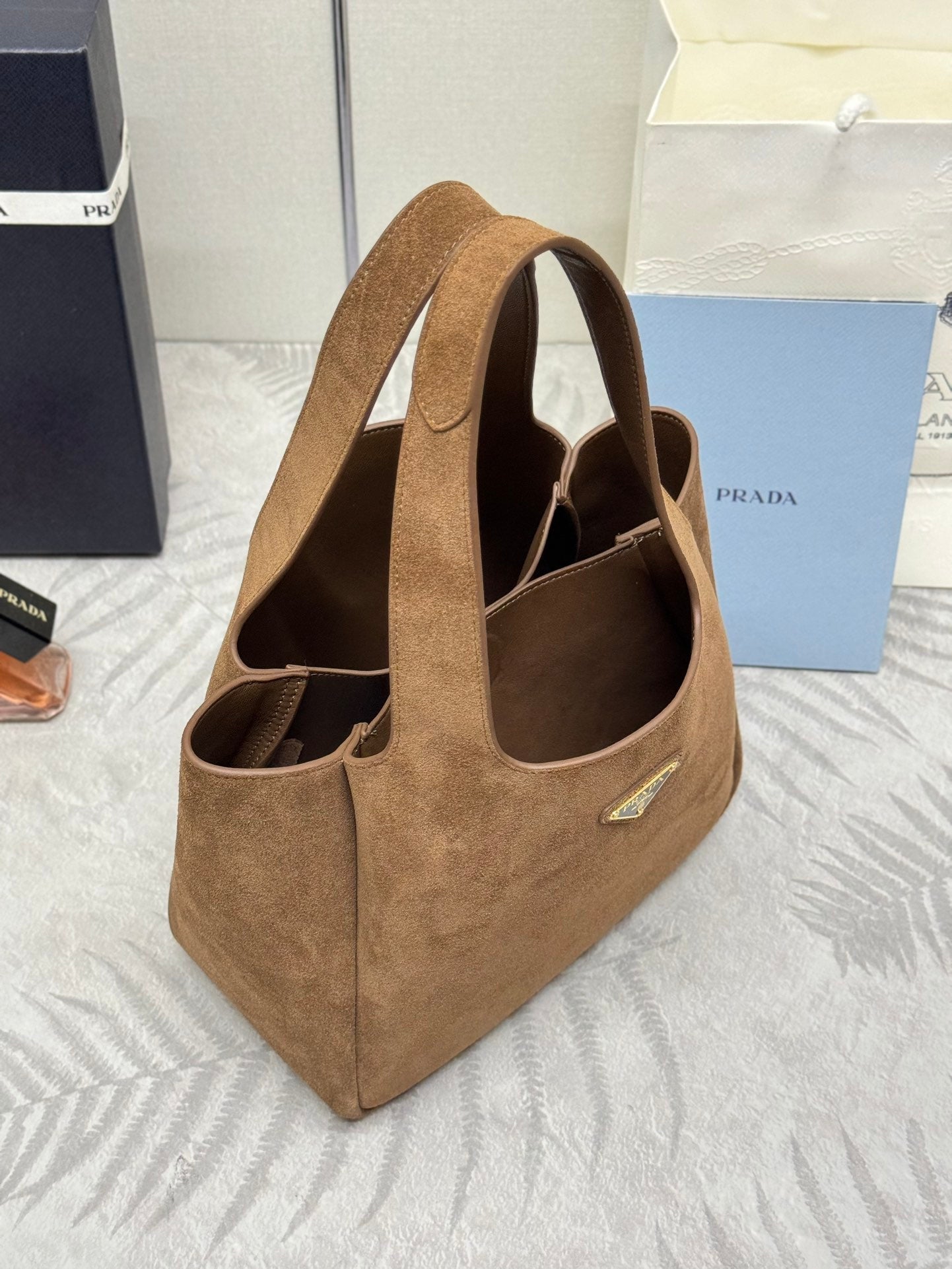 PRADA TOTE BAG 25 IN CHERRY WOOD SUEDE GOLD LOGO