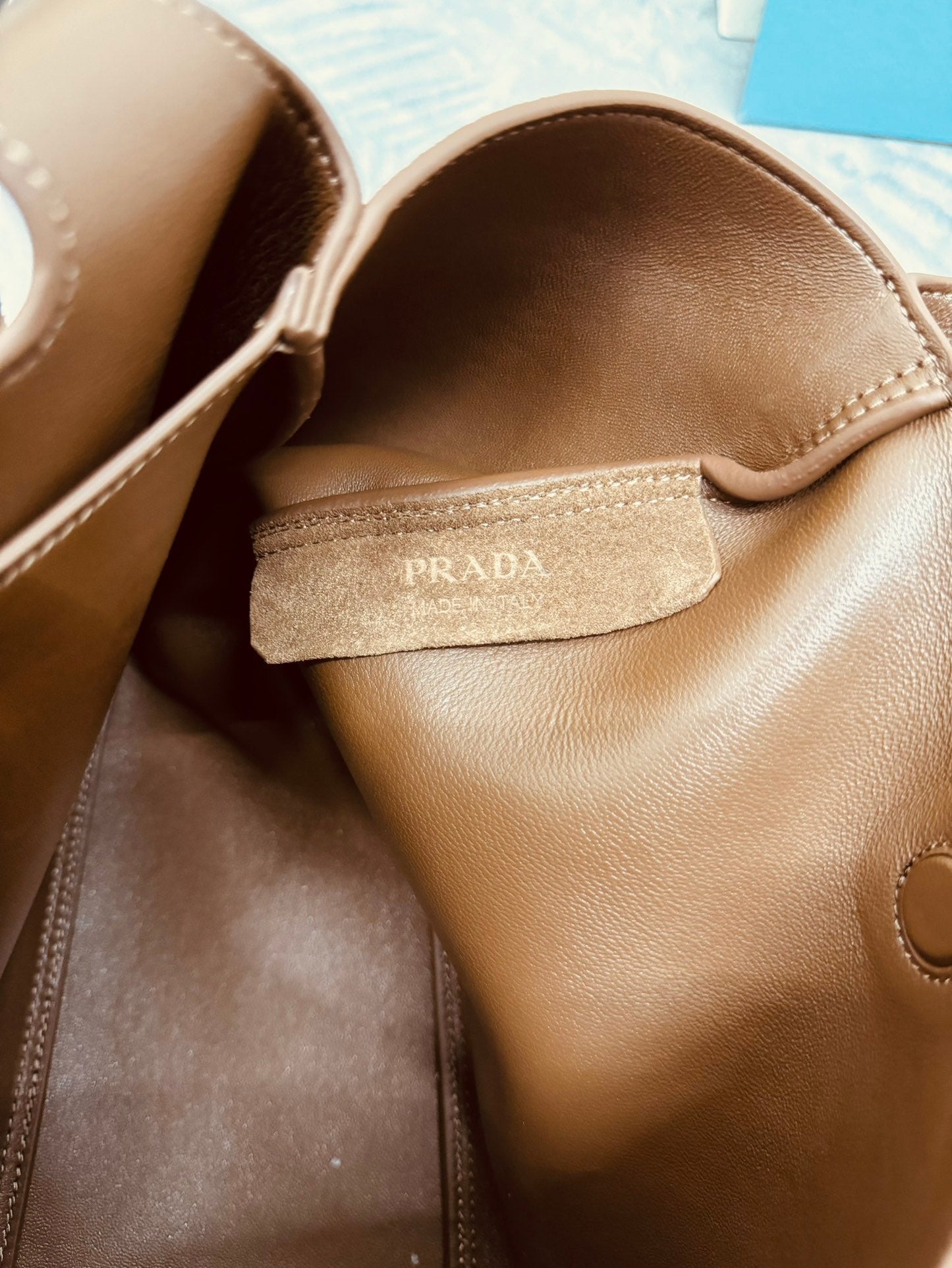 PRADA TOTE BAG 25 IN CHERRY WOOD SUEDE GOLD LOGO