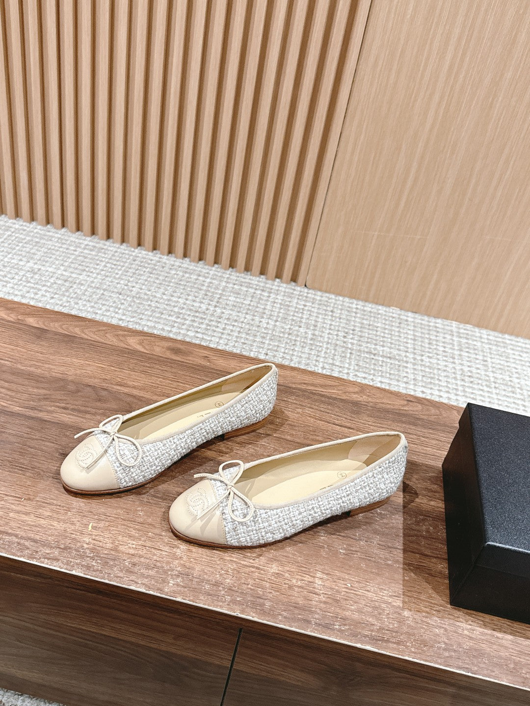 CHANEL ballet flat white grey tweed beige lambskin