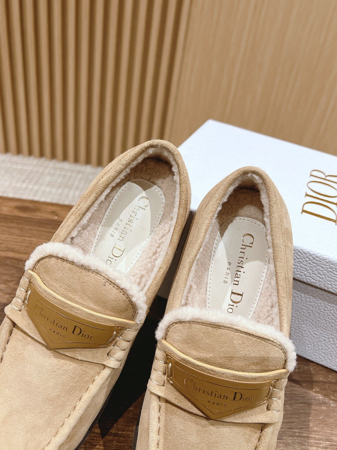DIOR Loafer In Beige Suede 101003