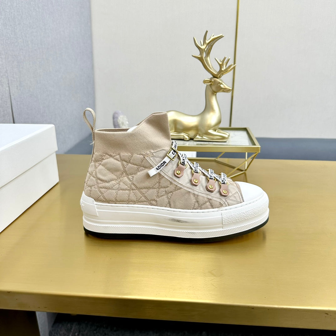 DIOR Walk'n' DIOR Sneaker In Nude Beige Mix White Wool And Cowhide 111927