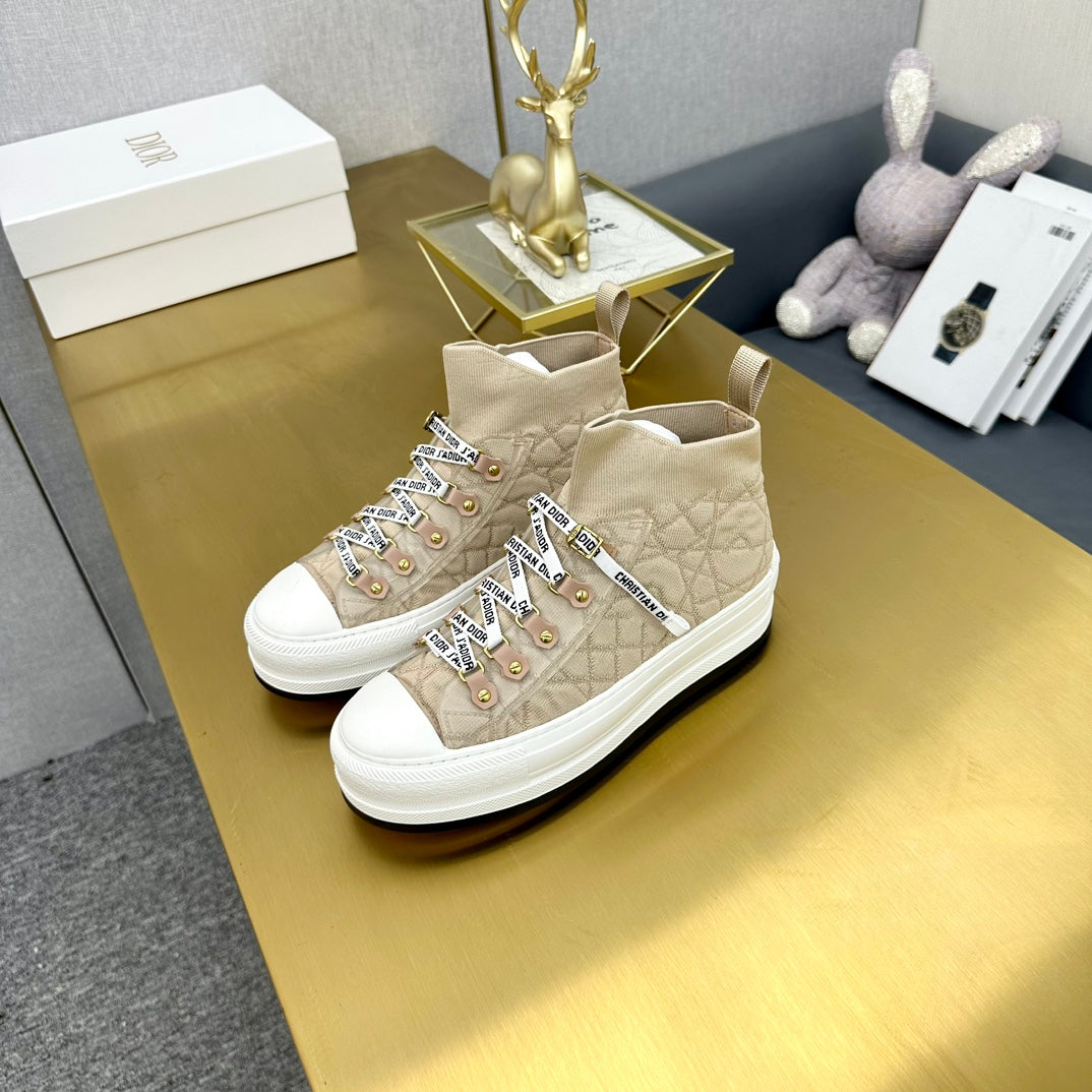 DIOR Walk'n' DIOR Sneaker In Nude Beige Mix White Wool And Cowhide 111927