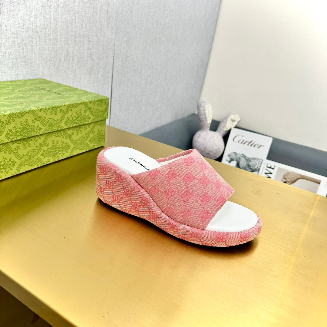 Balanciaga WEDGE SANDALS IN PINK MONOGRAM JACQUARD FABRIC