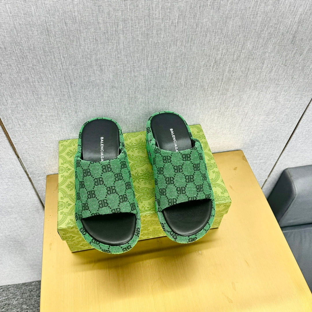 Balanciaga WEDGE SANDALS IN GREEN MONOGRAM JACQUARD FABRIC