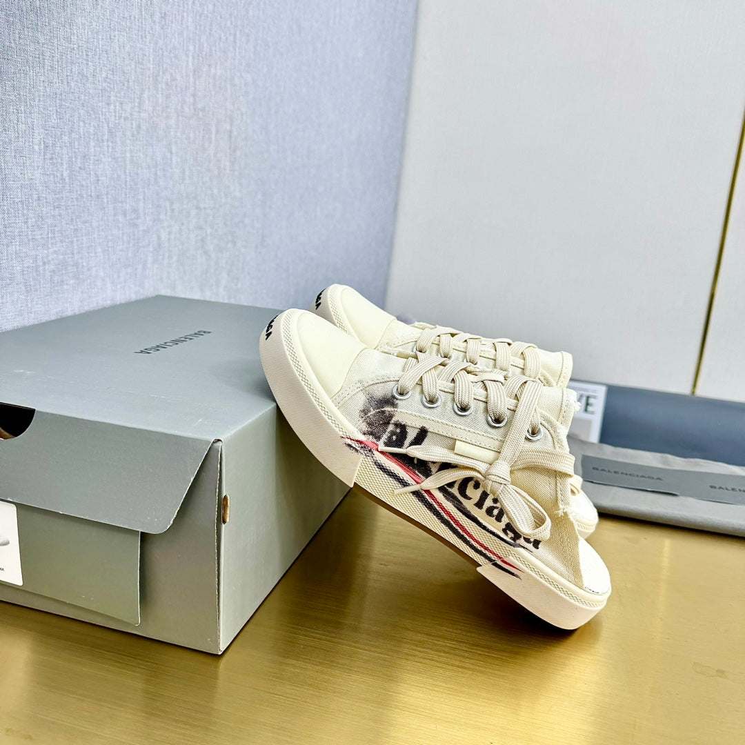 Balanciaga SNEAKER MULES IN WHITE CANVAS GRAFFITI LOGO