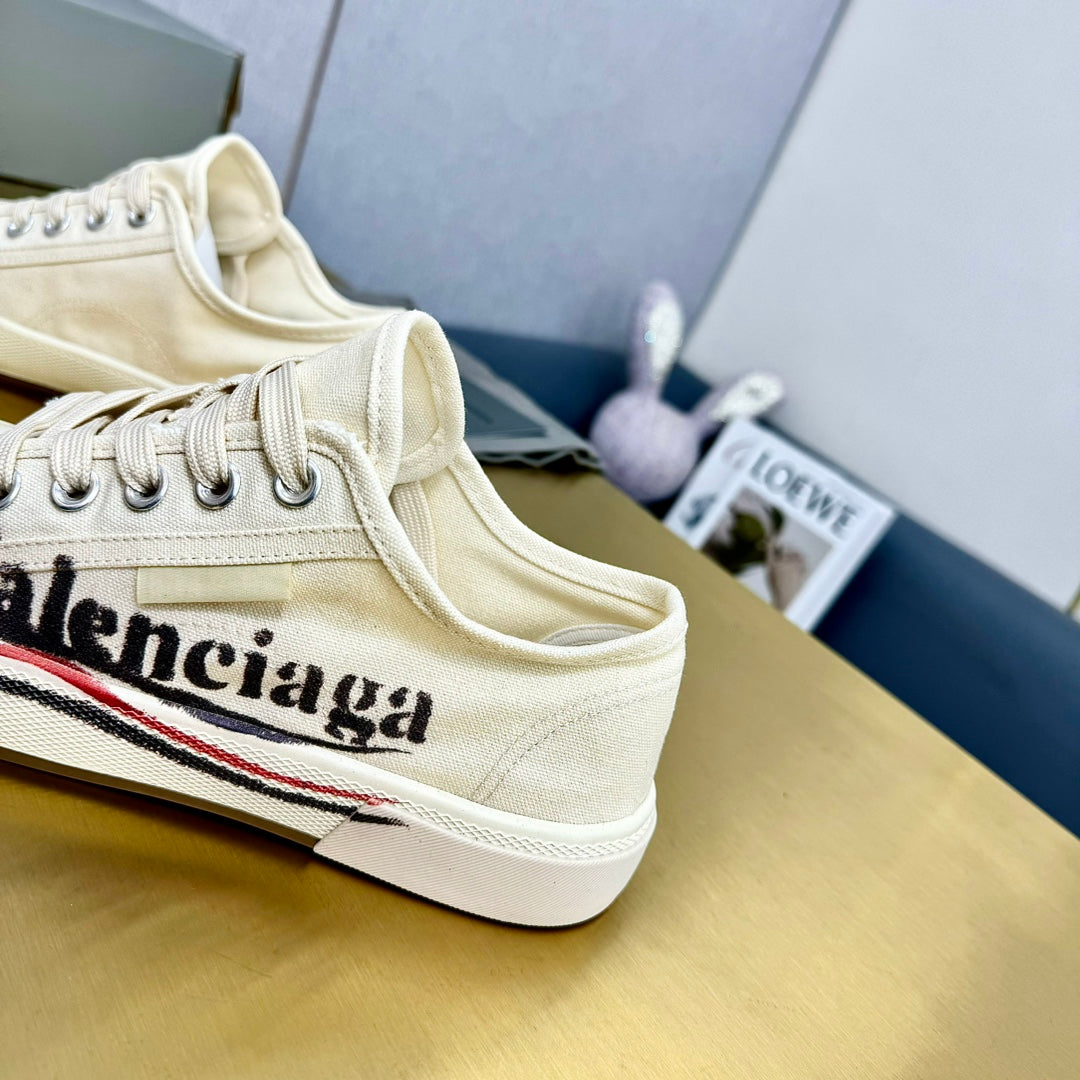 Balanciaga SNEAKERS IN WHITE CANVAS GRAFFITI LOGO