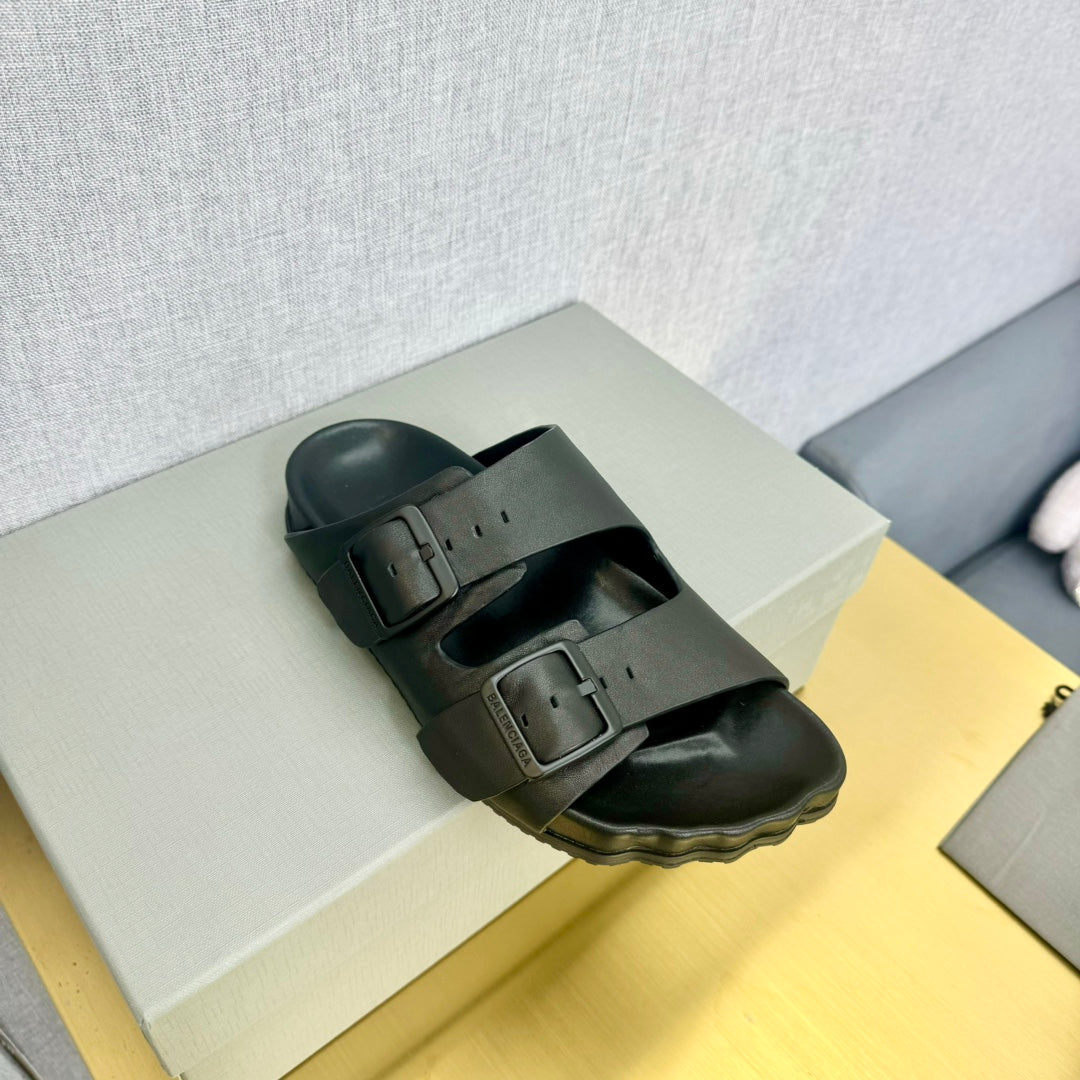 Balanciaga BIRKENSTOCK SLIPPERS IN BLACK CALFSKIN