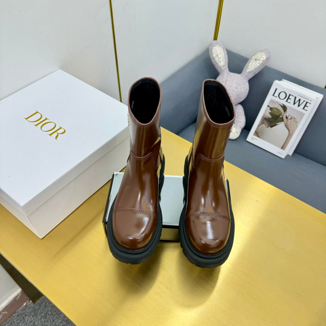 DIOR Ankle Boot In Glossy Brown Red Cowhide 111760
