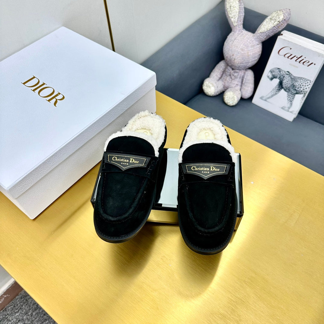 DIOR Boy Mule In Black Suede With Wool Fleece Lining 111828
