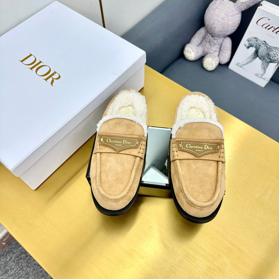 DIOR Boy Mule In Beige Vintage Suede With Wool Fleece Lining 111830