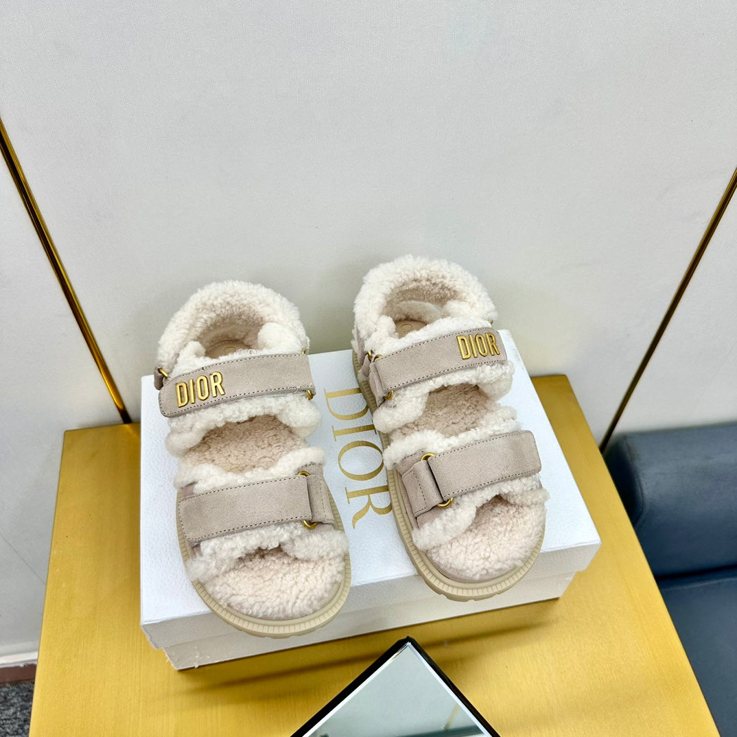 DIOR DIORact Sandal In Light Grey Suede And Wool Fleece Lining 111044