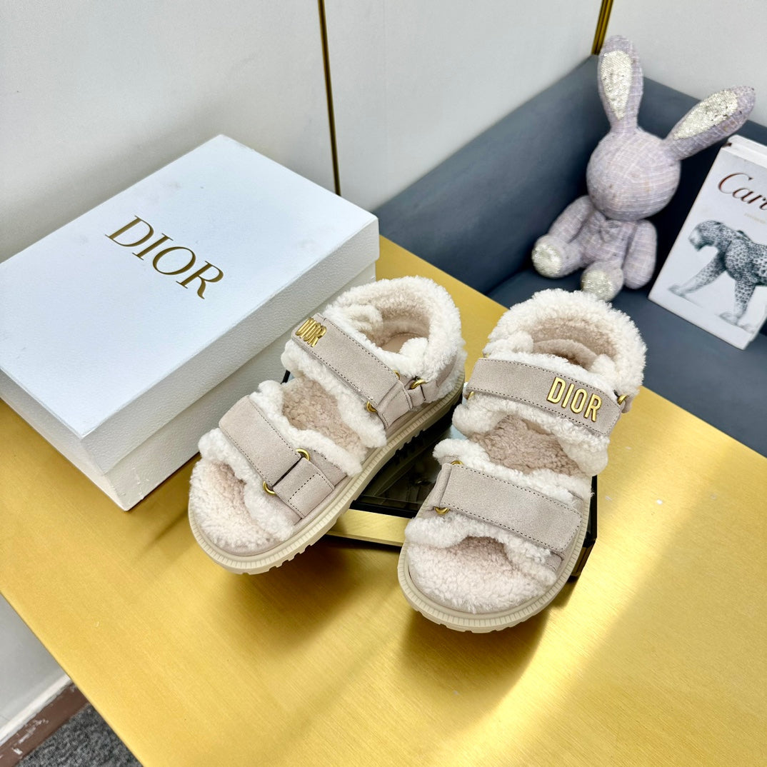 DIOR DIORact Sandal In Light Grey Suede And Wool Fleece Lining 111044