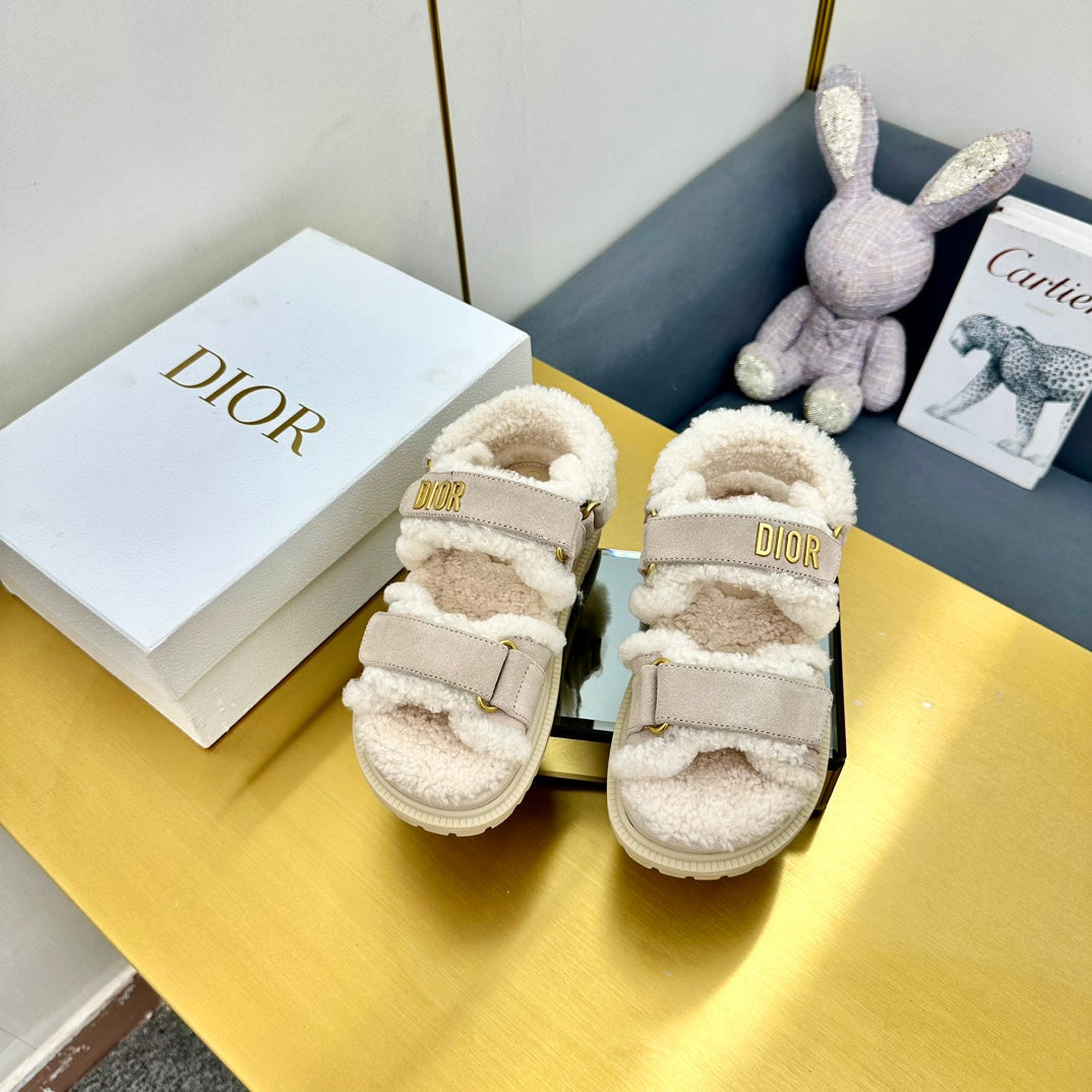 DIOR DIORact Sandal In Light Grey Suede And Wool Fleece Lining 111044