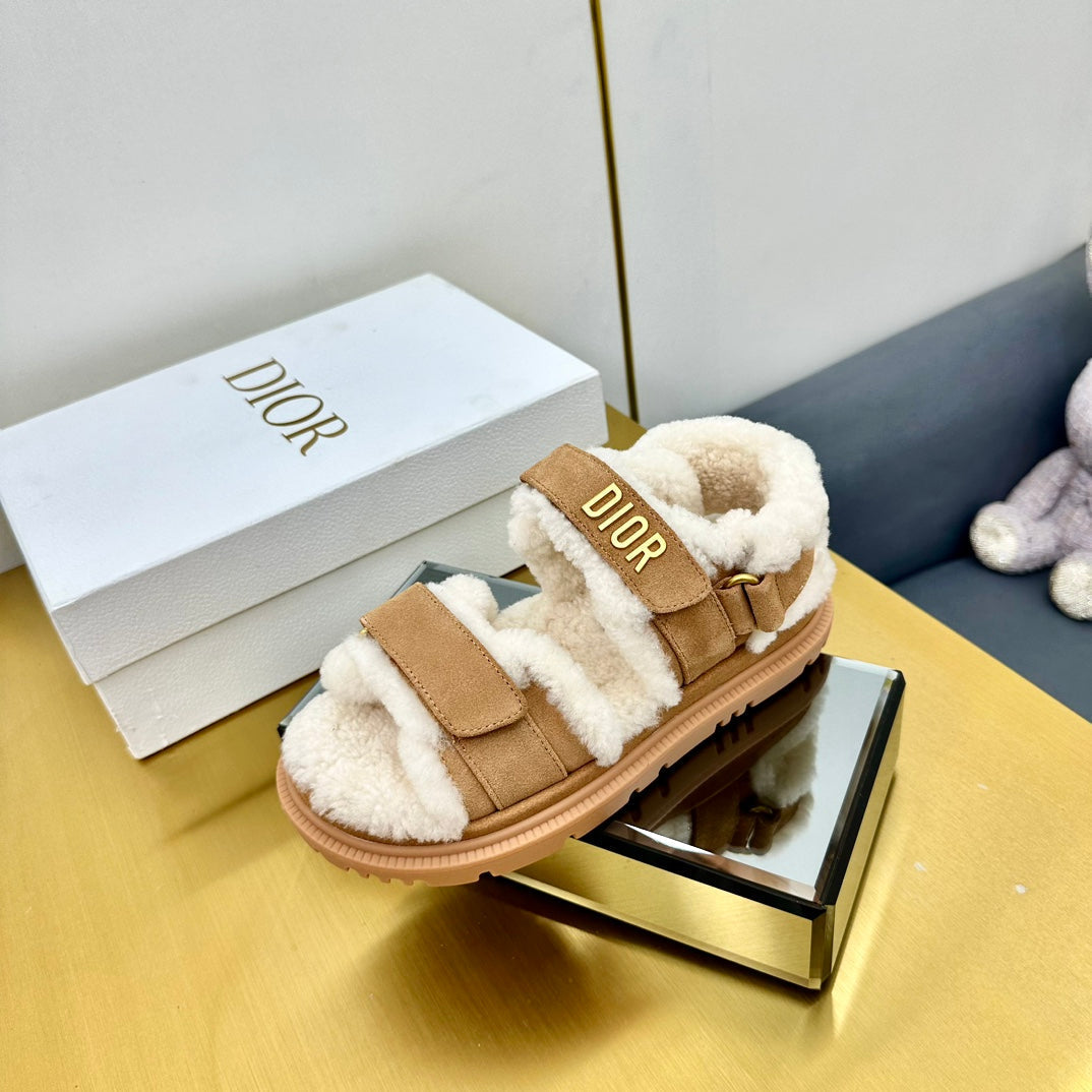 DIOR DIORact Sandal In Brown Suede And Wool Fleece Lining 111048