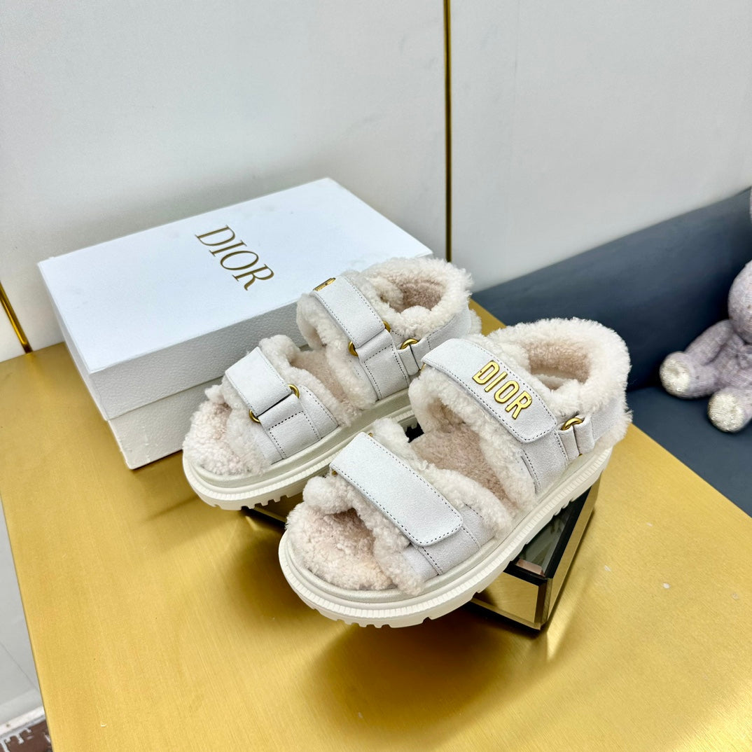 DIOR DIORact Sandal In White Suede And Wool Fleece Lining 111050
