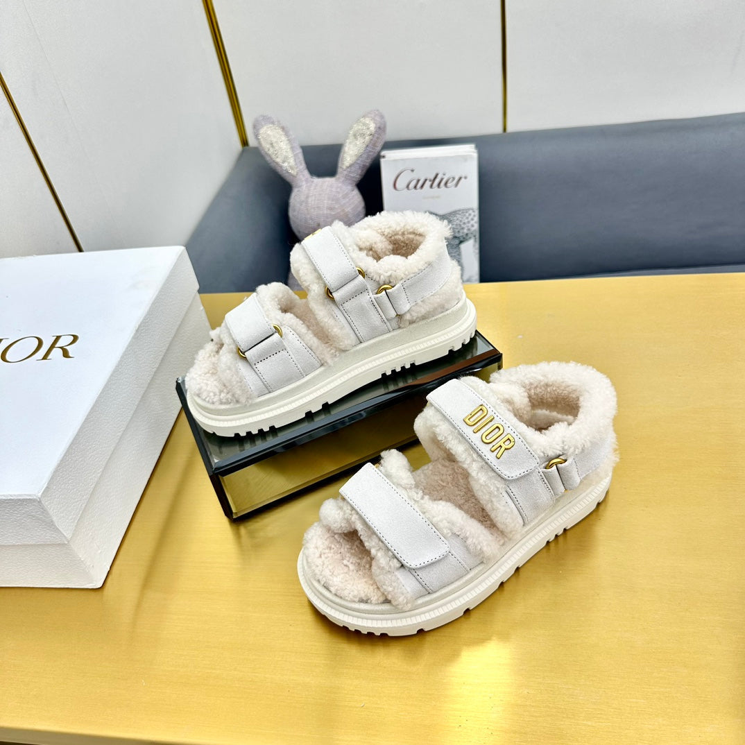 DIOR DIORact Sandal In White Suede And Wool Fleece Lining 111050