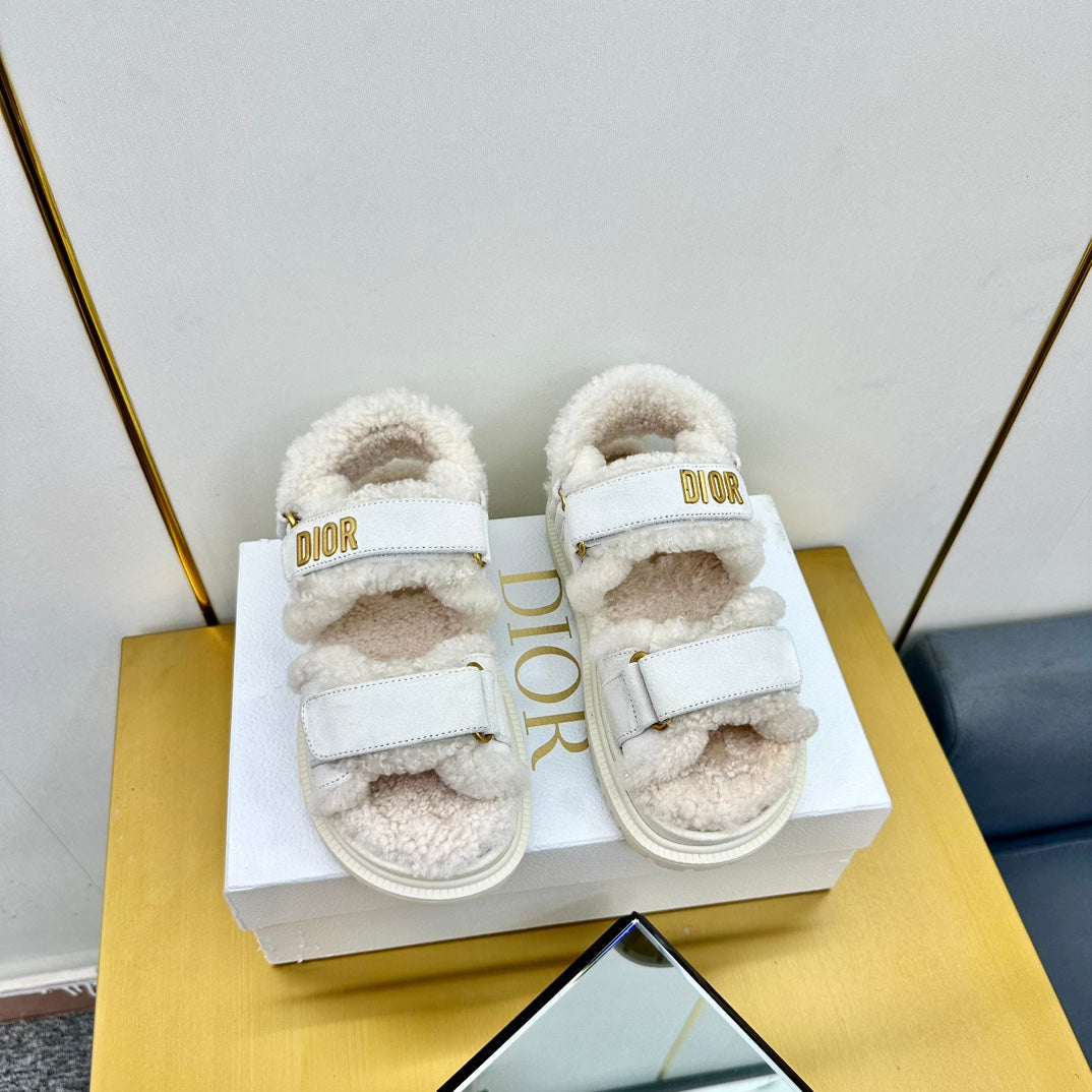 DIOR DIORact Sandal In White Suede And Wool Fleece Lining 111050