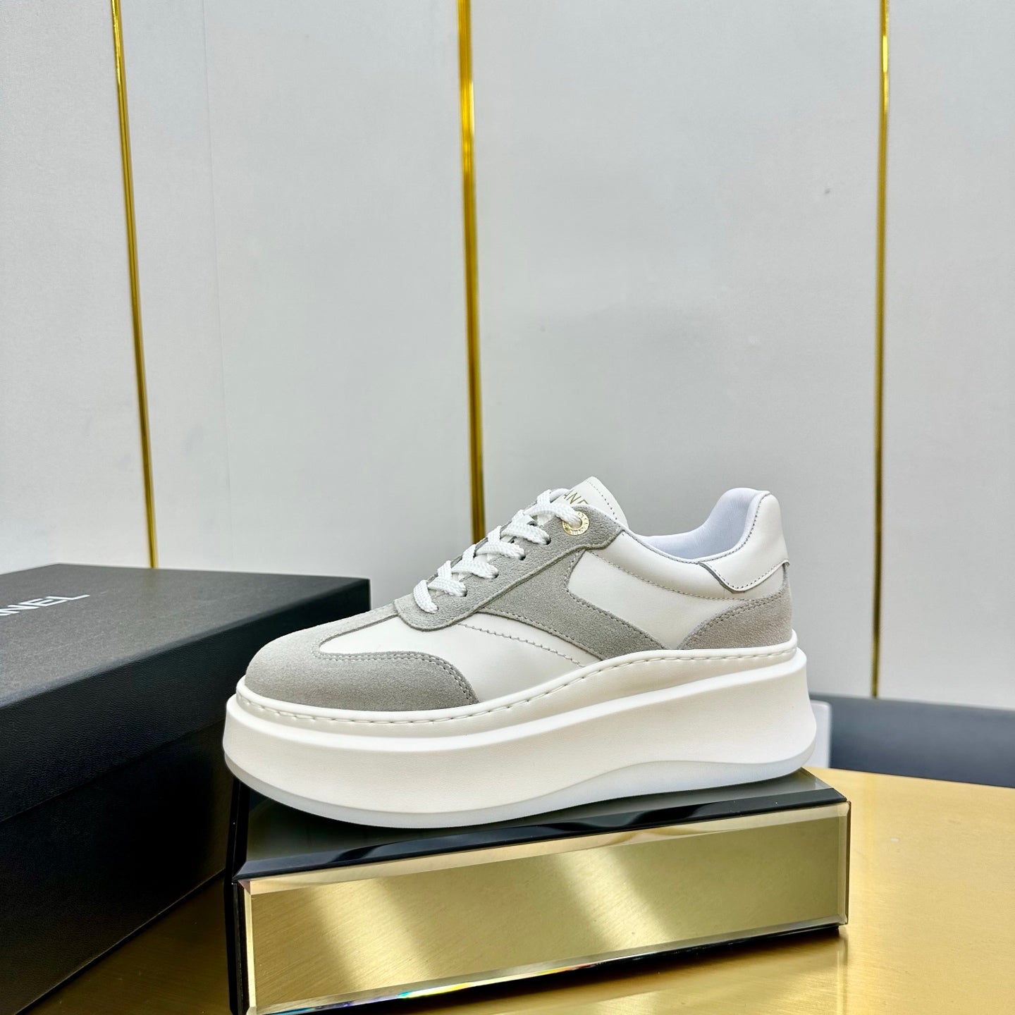 CHANEL 25 Sneaker Gray mix White Suede 238472