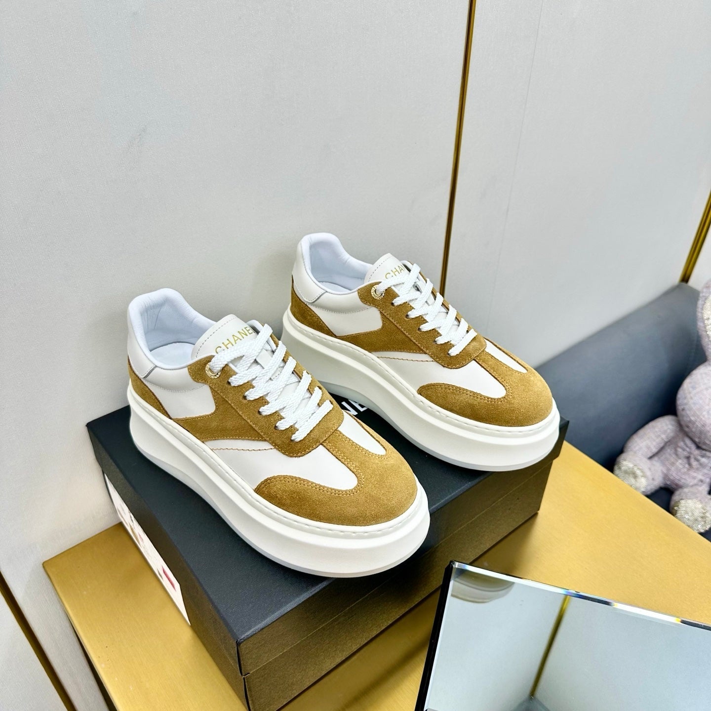 CHANEL 25 Sneaker Brown mix White Suede 238473