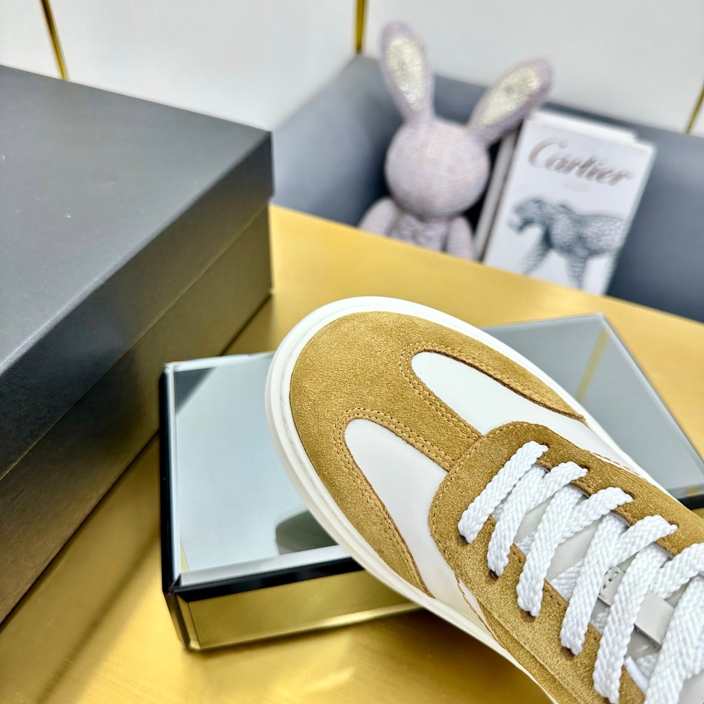 CHANEL 25 Sneaker Brown mix White Suede 238473