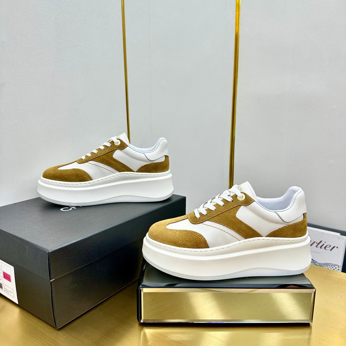 CHANEL 25 Sneaker Brown mix White Suede 238473