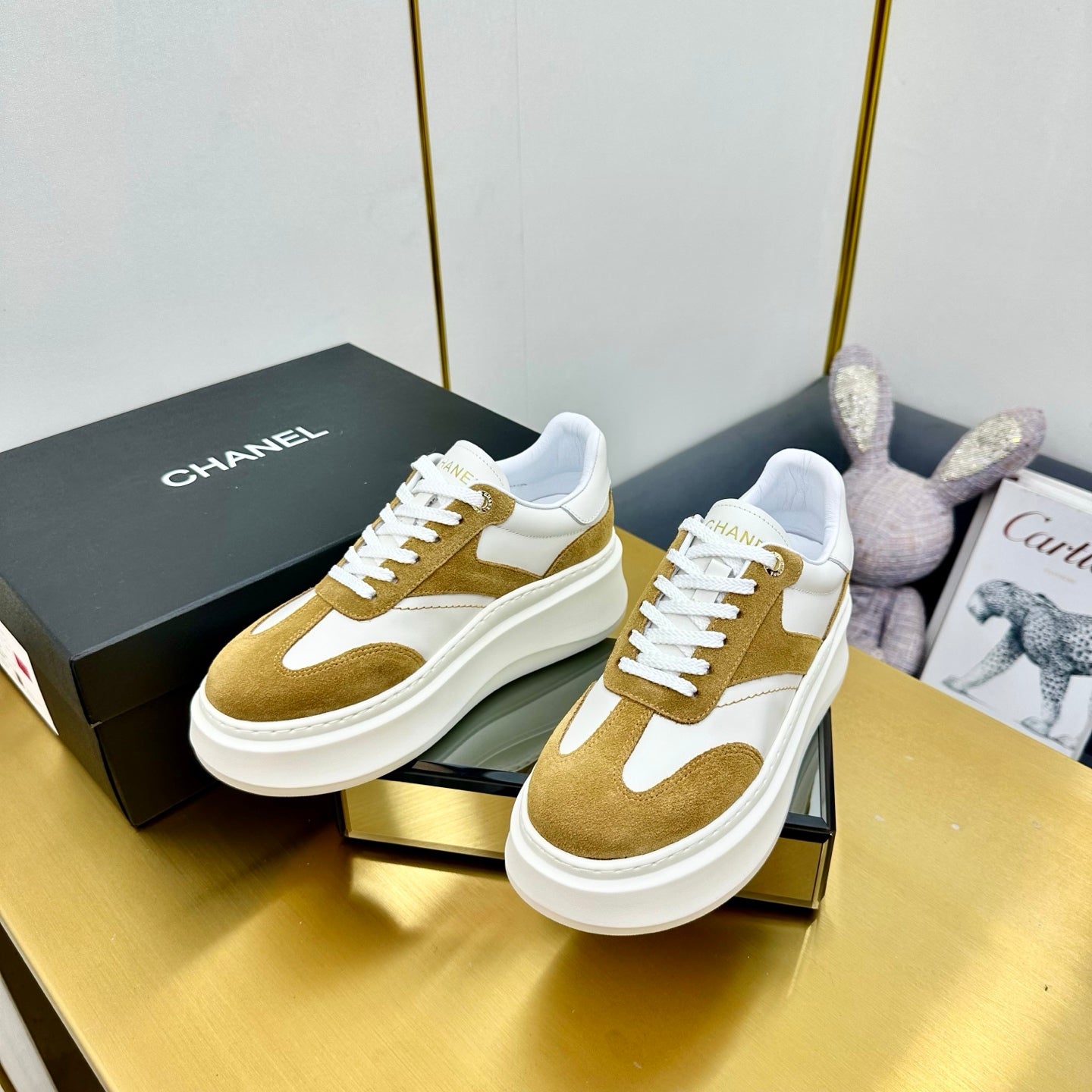 CHANEL 25 Sneaker Brown mix White Suede 238473