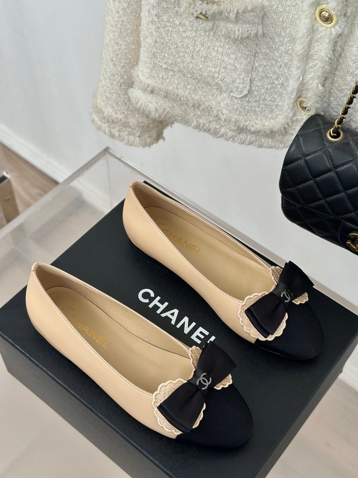 CHANEL Ballet Flats Beige With Bow Lambskin