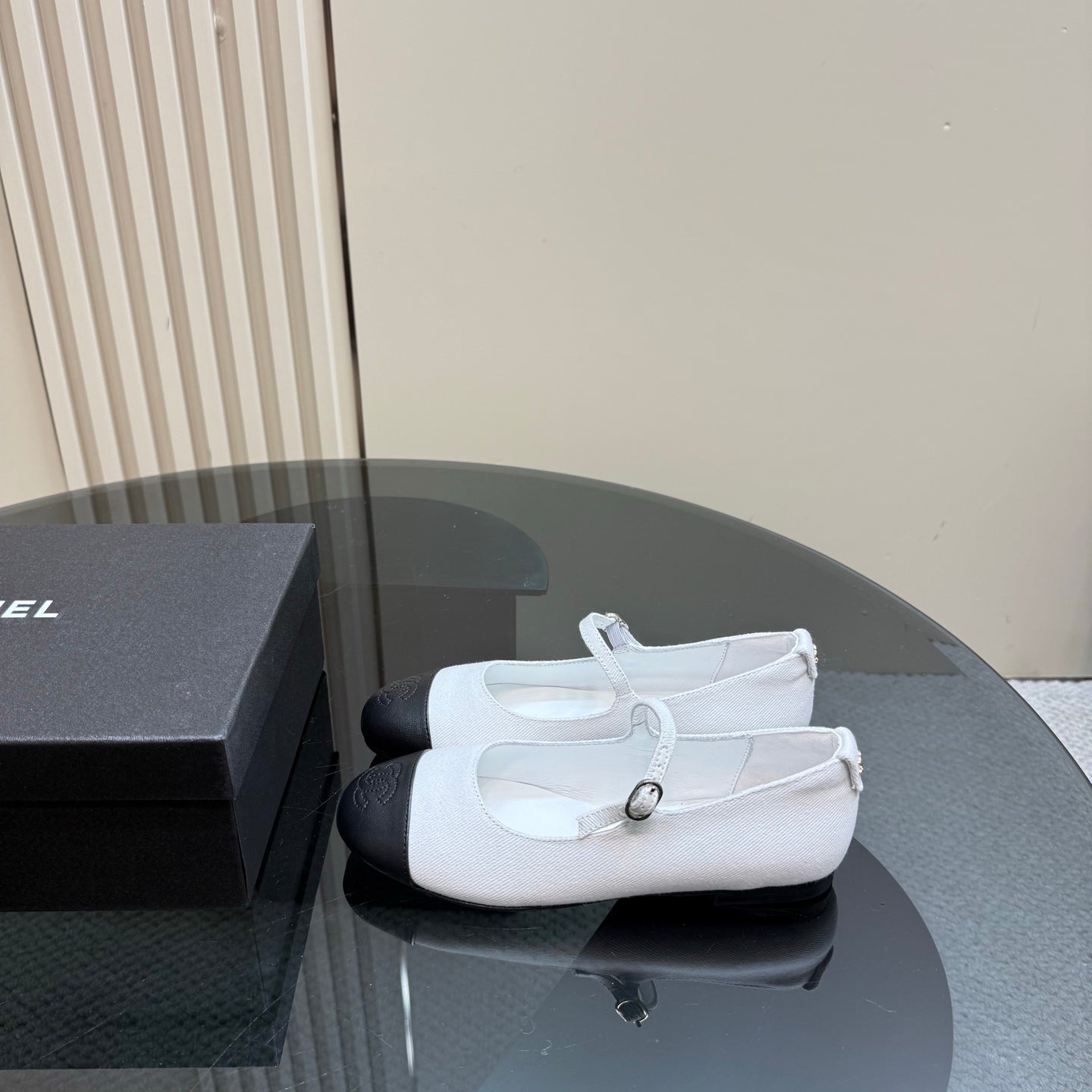 CHANEL 25 Mary Jane Flats White Fabric 239402