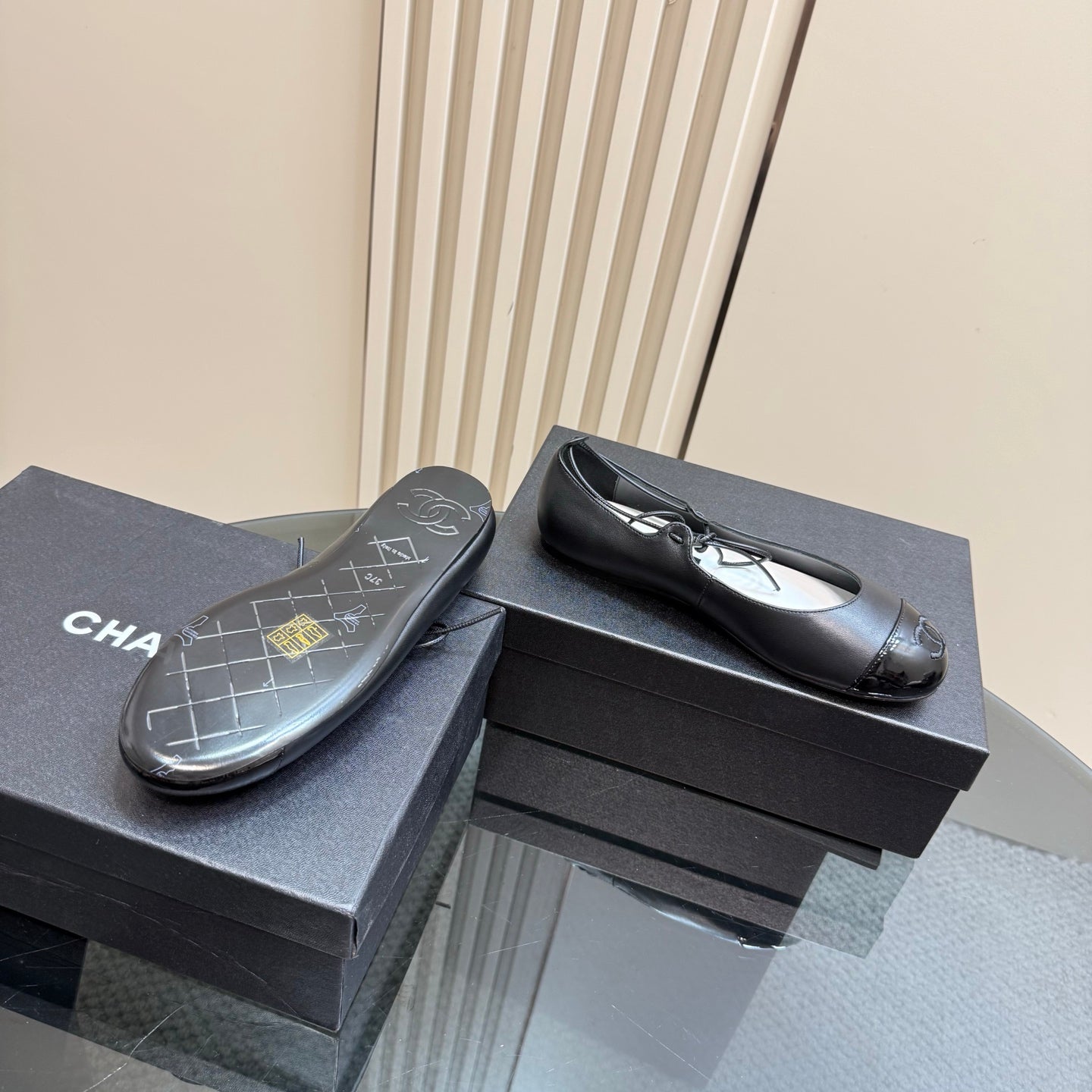 CHANEL 25 Mary Jane Flat Black Leather with Patent Leather 239410