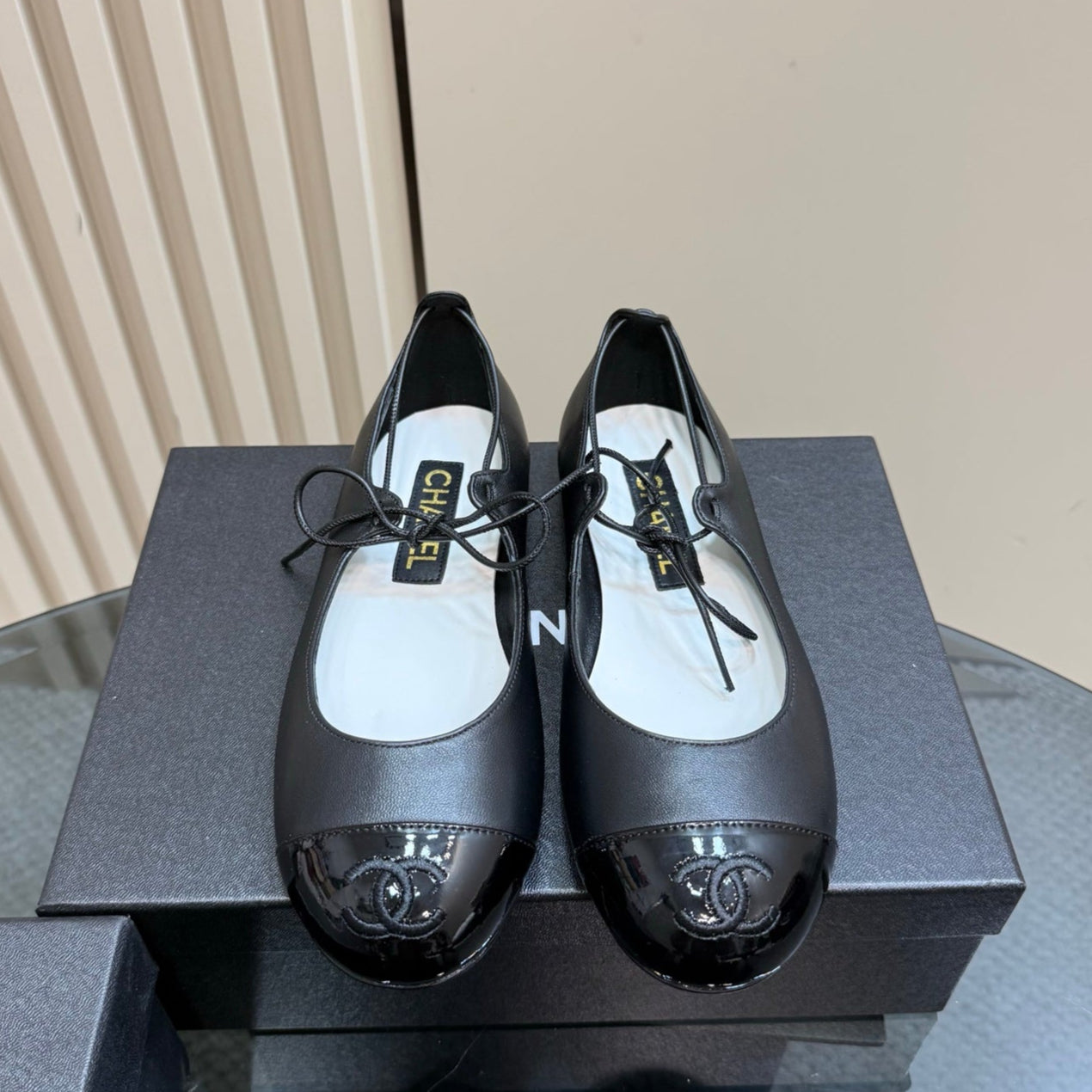 CHANEL 25 Mary Jane Flat Black Leather with Patent Leather 239410