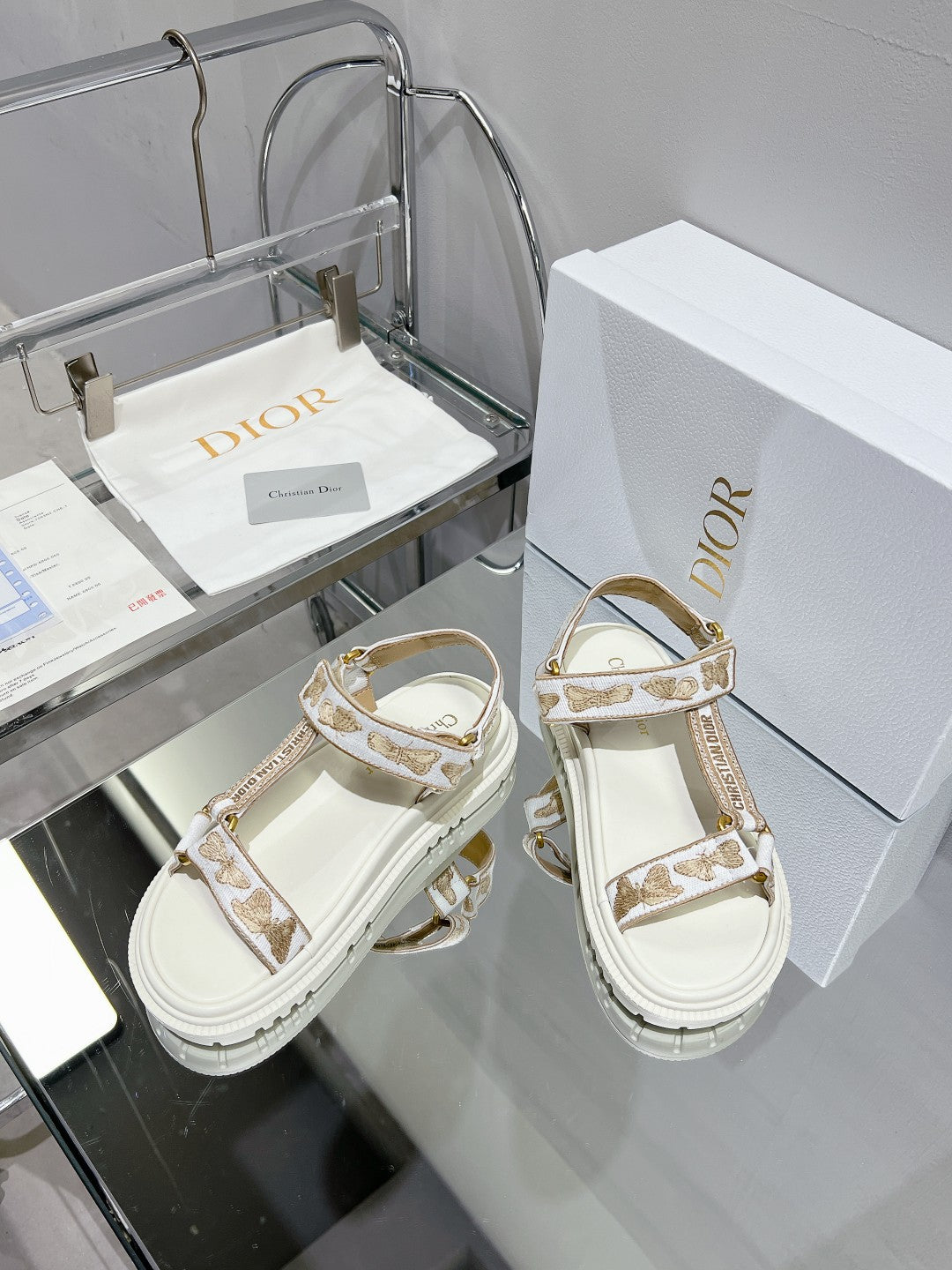 DIOR D-Wave Sandal In Dark Beige Mix White Cowhide 100757