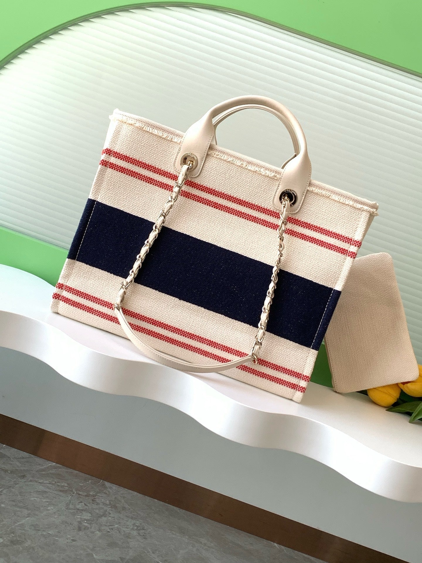 CHANEL 25C ToTe Bag Beige Navy Blue Canvas Fabric 238518