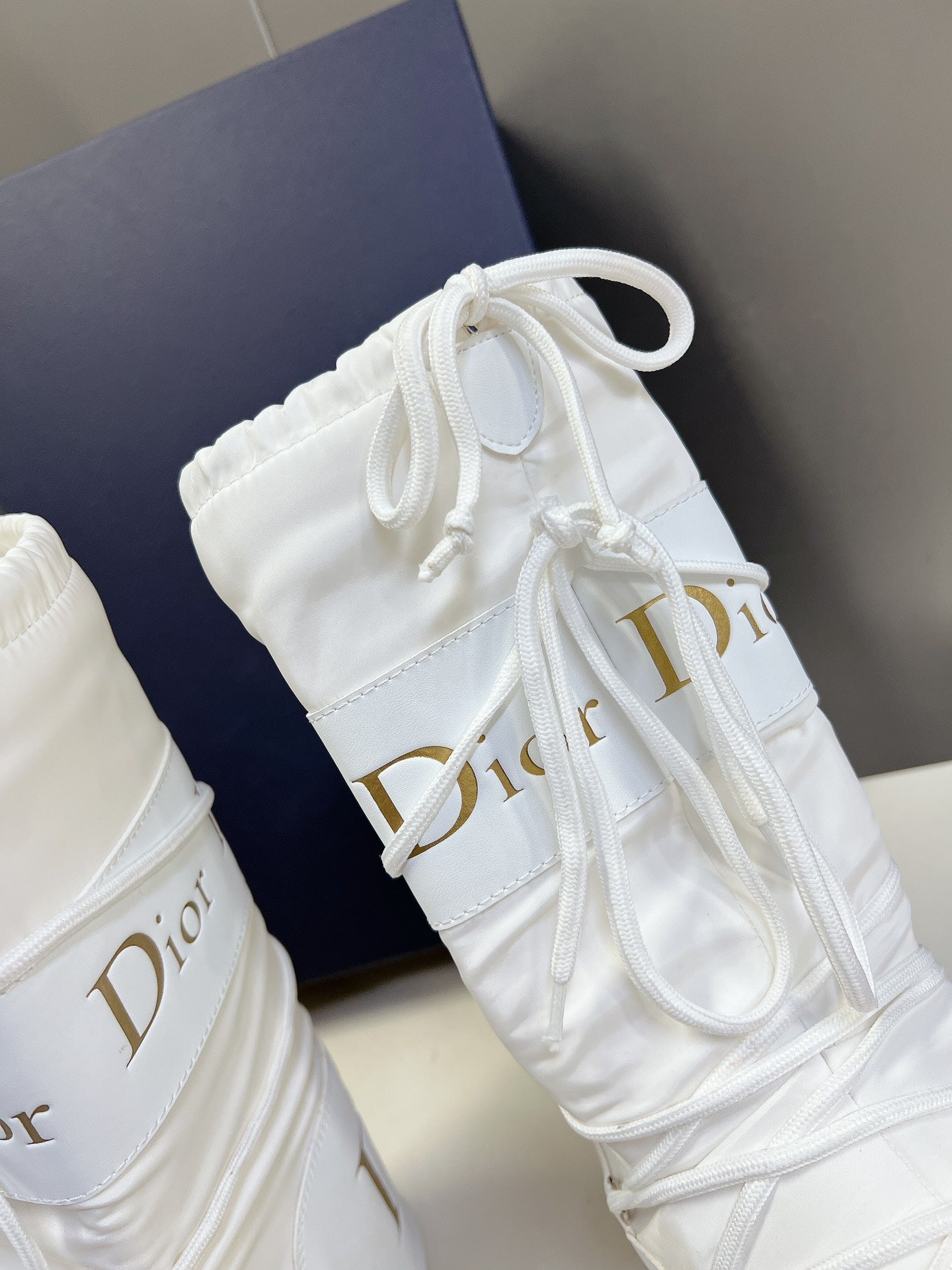 DIOR Short Boots 60mm In White Cowhide 989712
