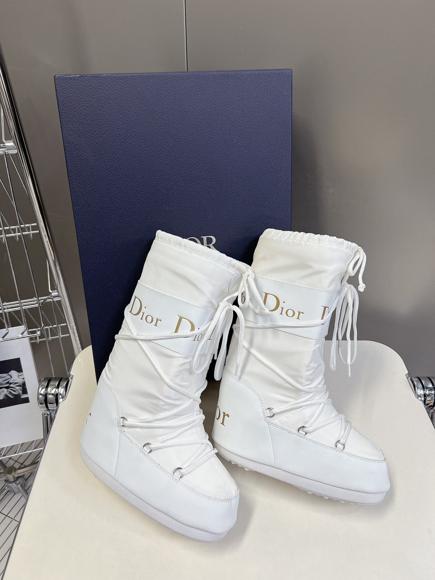 DIOR Short Boots 60mm In White Cowhide 989712