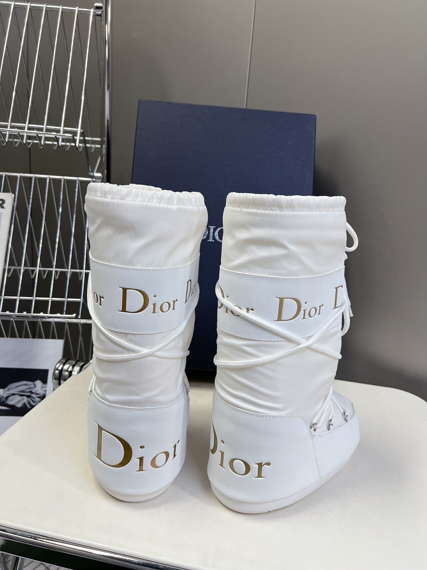 DIOR Short Boots 60mm In White Cowhide 989712