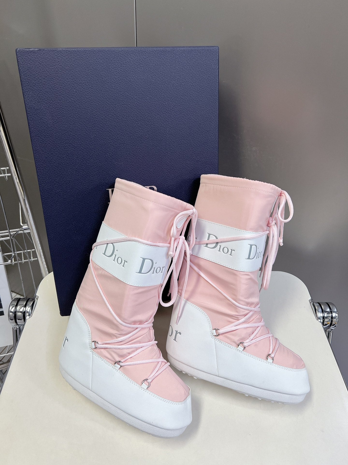 DIOR Short Boots 60mm In Light Pink Cowhide 989714