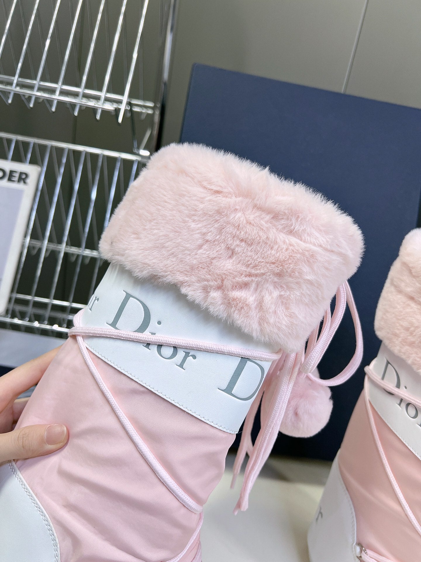 DIOR Short Boots 60mm In Light Pink Cowhide With Feather 989721