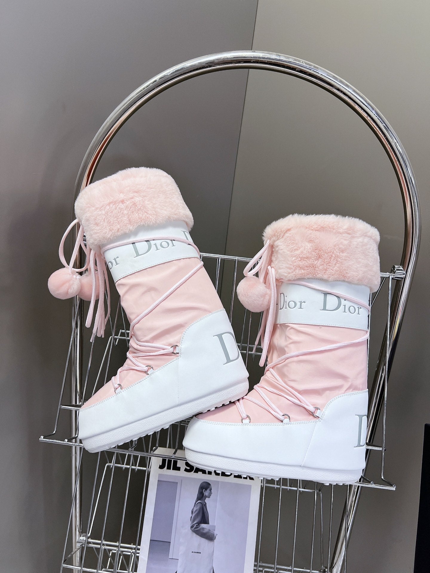 DIOR Short Boots 60mm In Light Pink Cowhide With Feather 989721