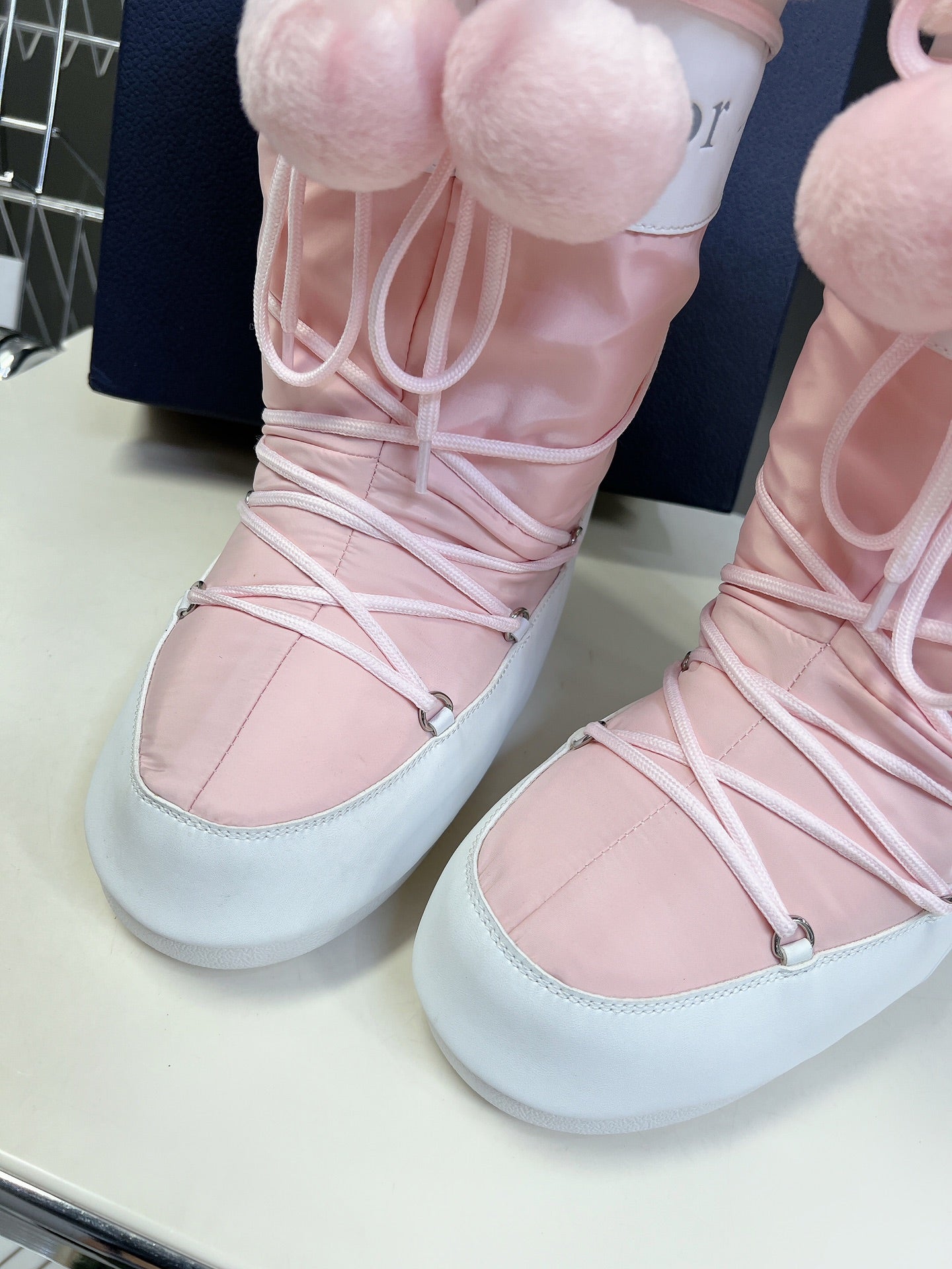 DIOR Short Boots 60mm In Light Pink Cowhide With Feather 989721