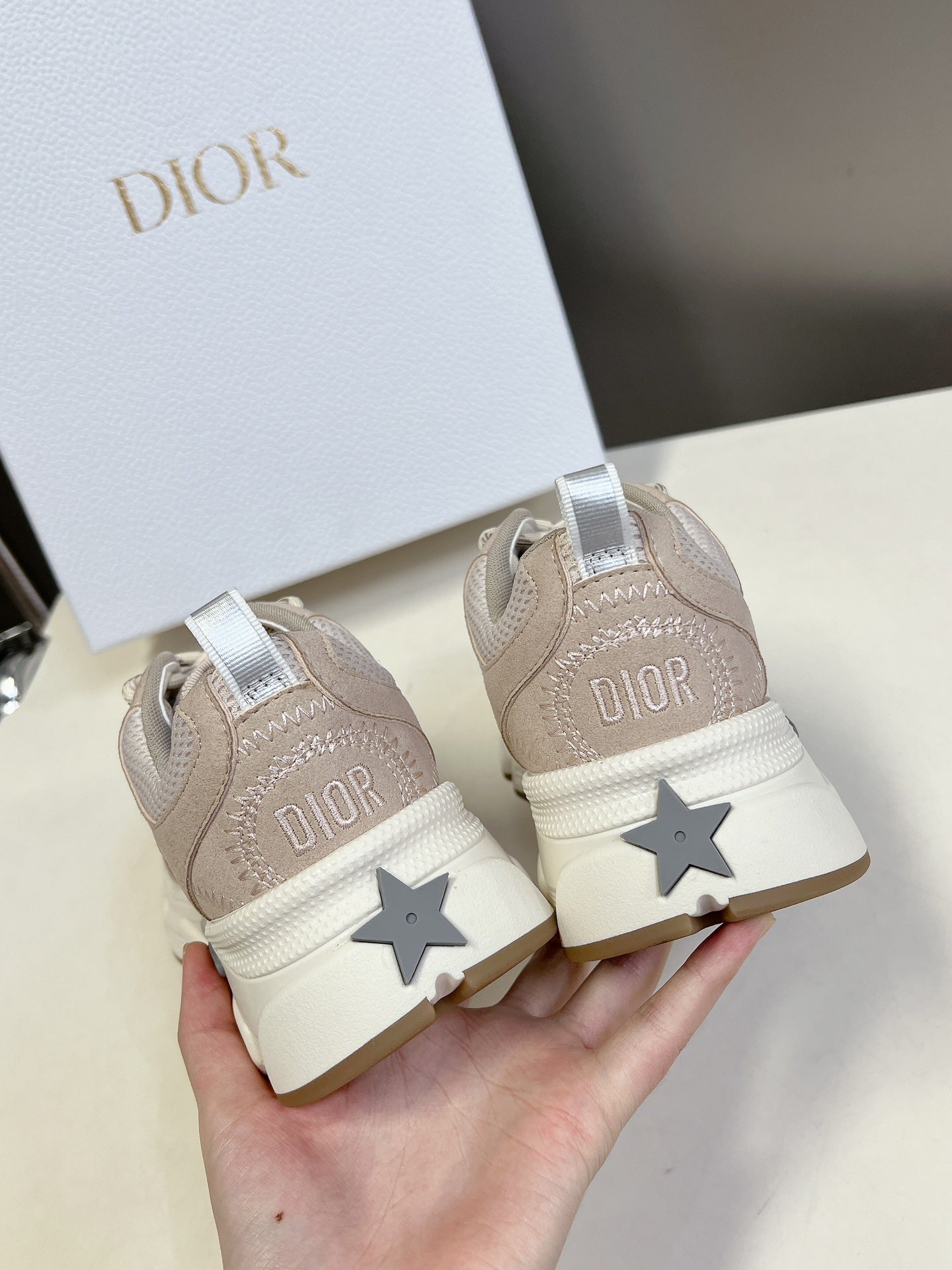 DIOR Chrono Sneaker In Beige Mesh Fabric And Suede 989683