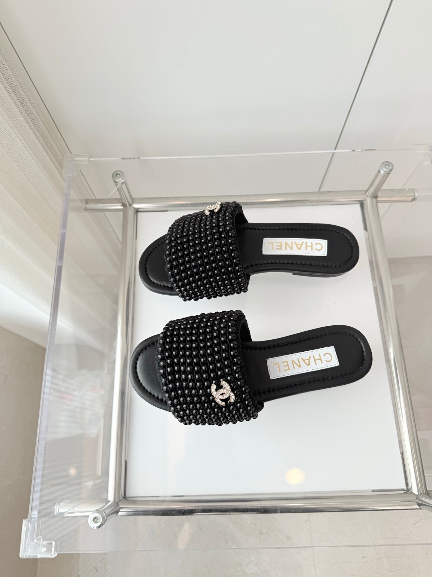 CHANEL 25 Slippers Black Leather 238742