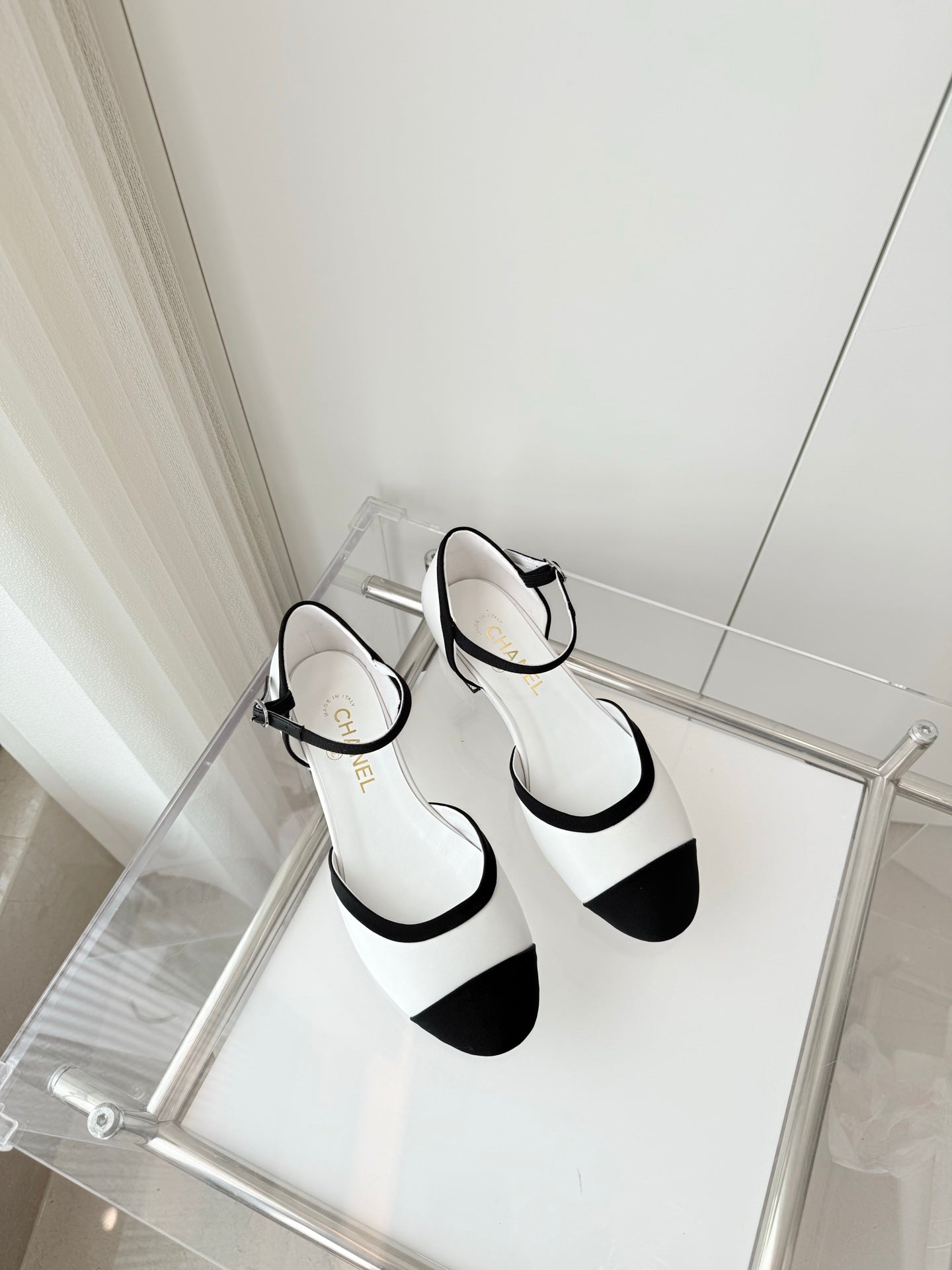 CHANEL 25 Mary Jane White Sheepskin 238755