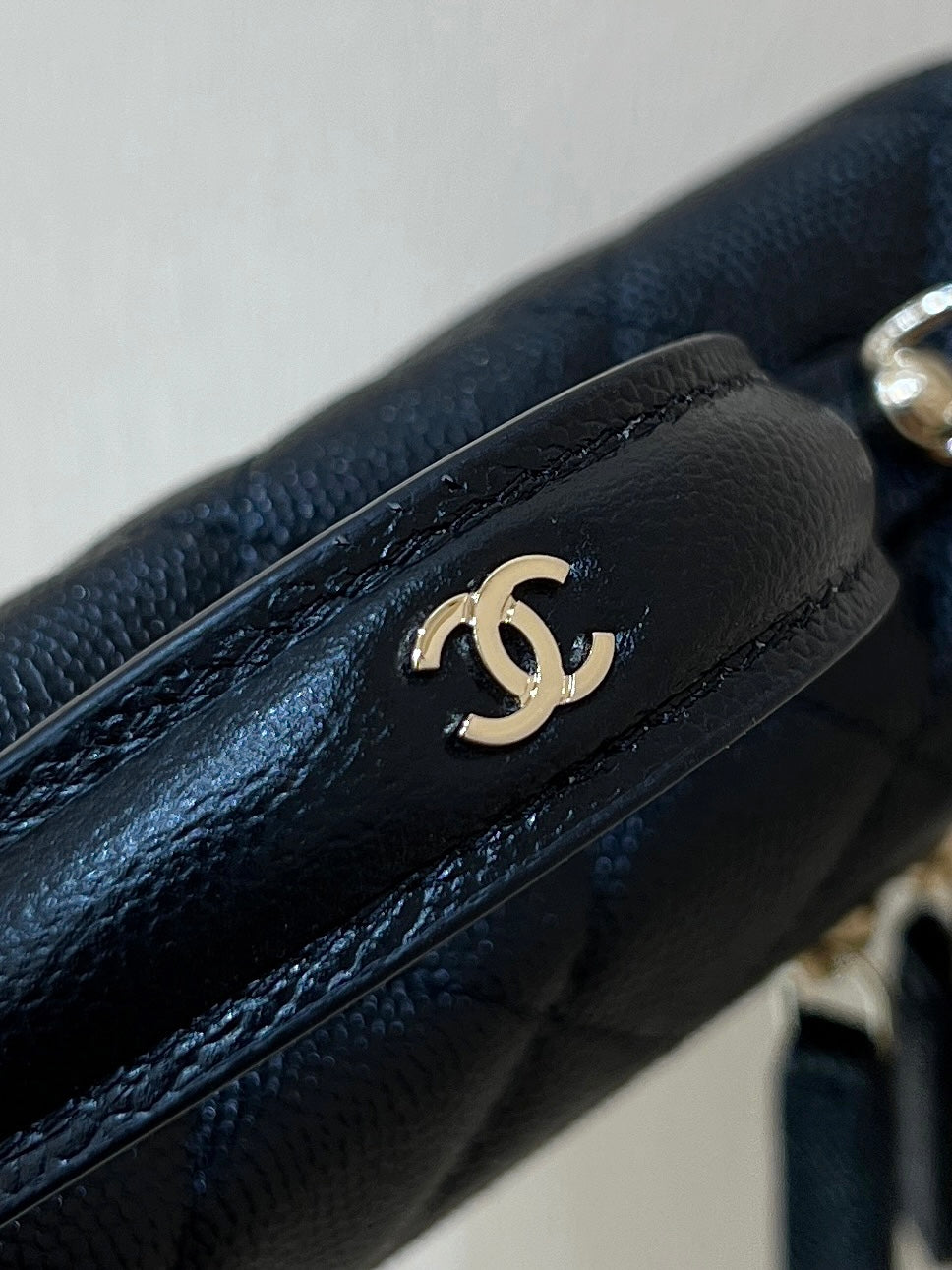 CHANEL 25C Vanity 19cm Top Handle Black Grained Calfskin
